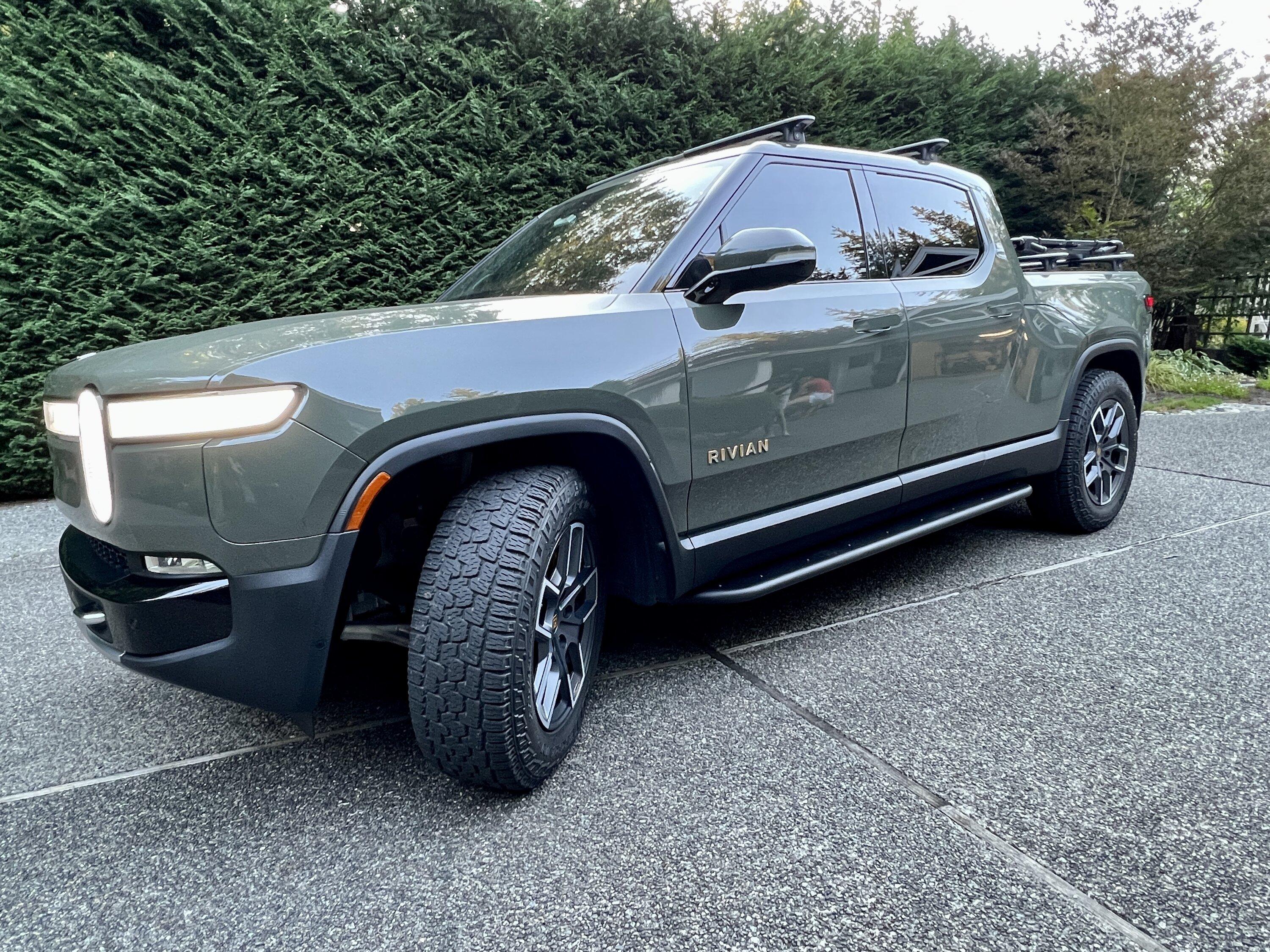 Rivian R1T R1S Introducing RMaxx Running Boards & Rock Sliders for Rivian R1T / R1S from Team 1EV IMG_9139