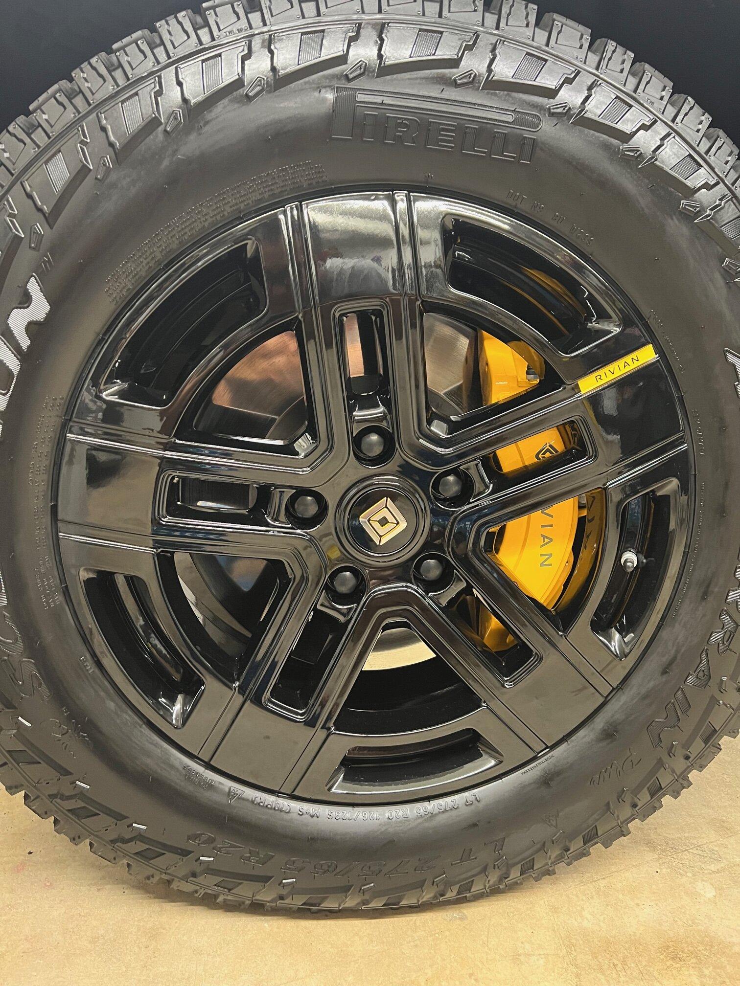 Rivian R1T R1S A/T Brights Powdercoated to Glossy Black IMG_0630