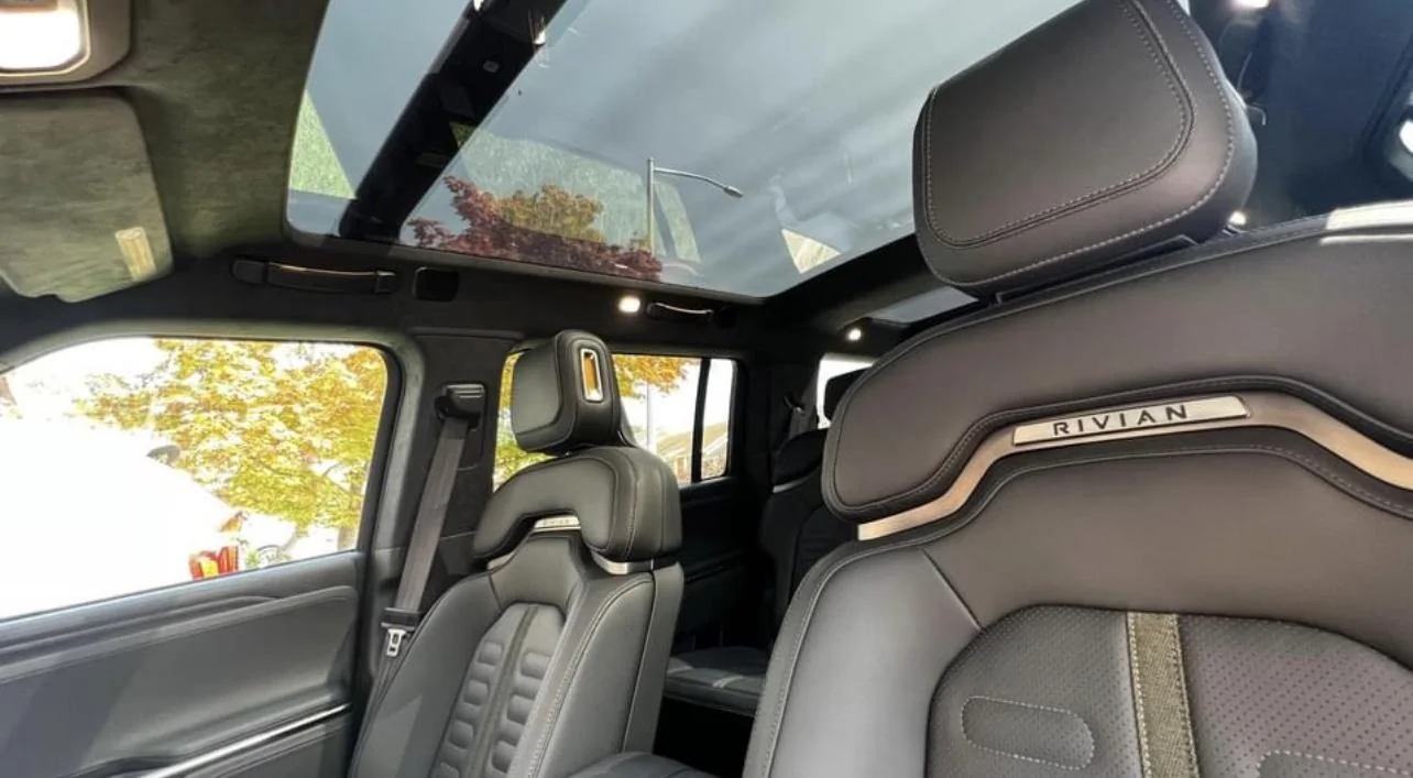 Rivian R1T R1S For sale! 2023 Rivian R1S $89,900 OBO IMG_9794
