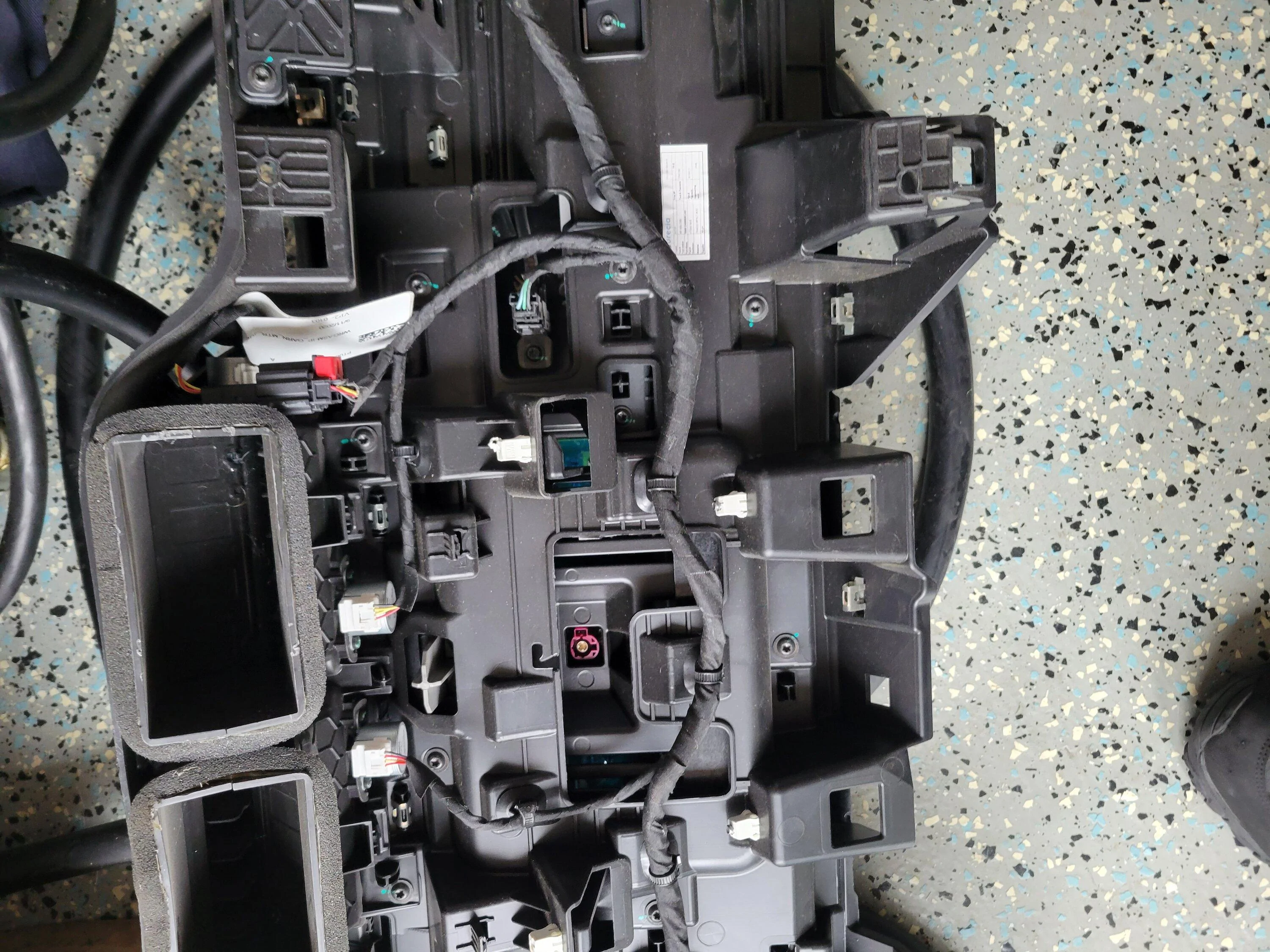 Rivian R1T R1S R1T dash photos. 20230820_104643