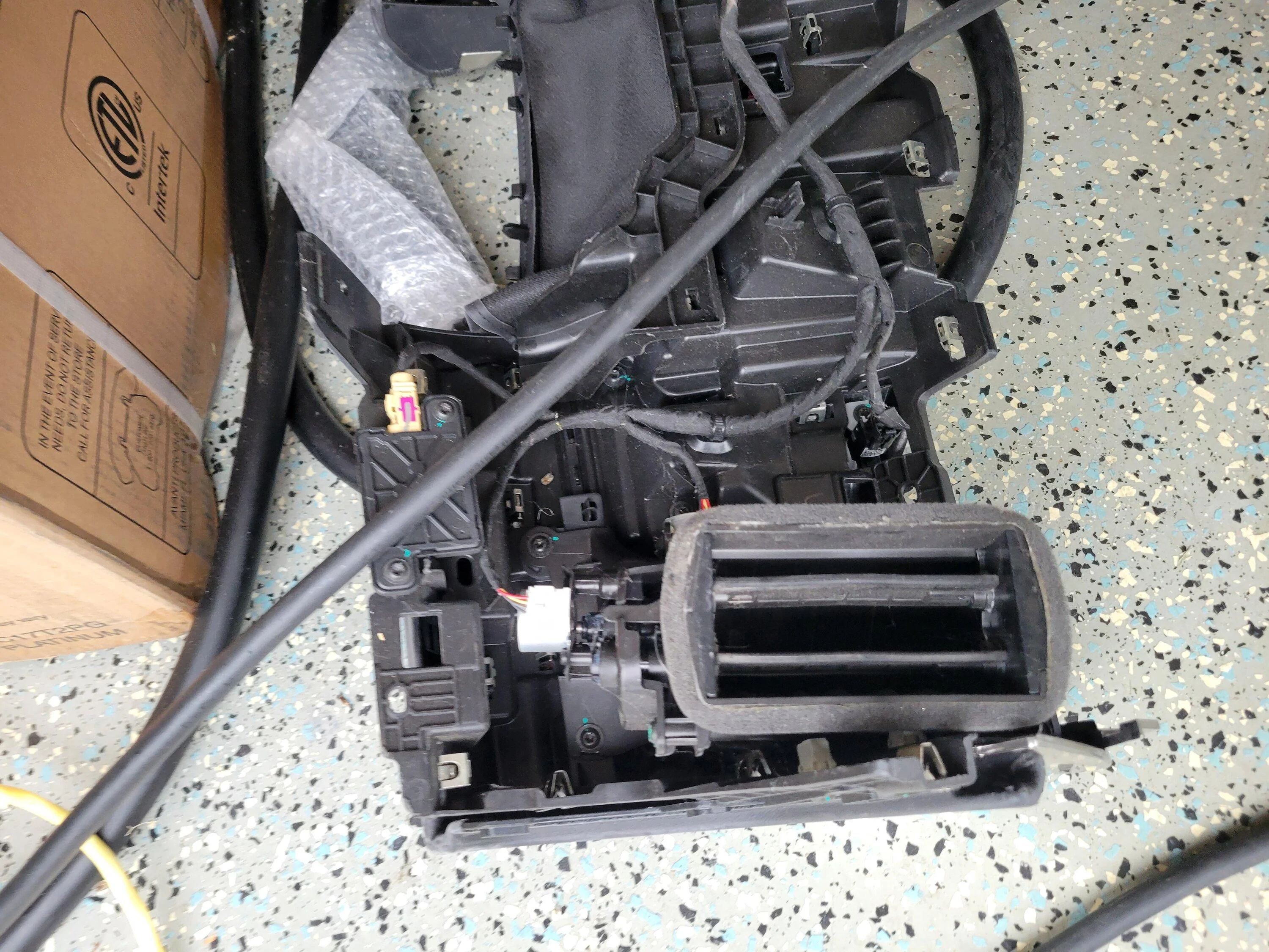 Rivian R1T R1S R1T dash photos. 20230820_104634