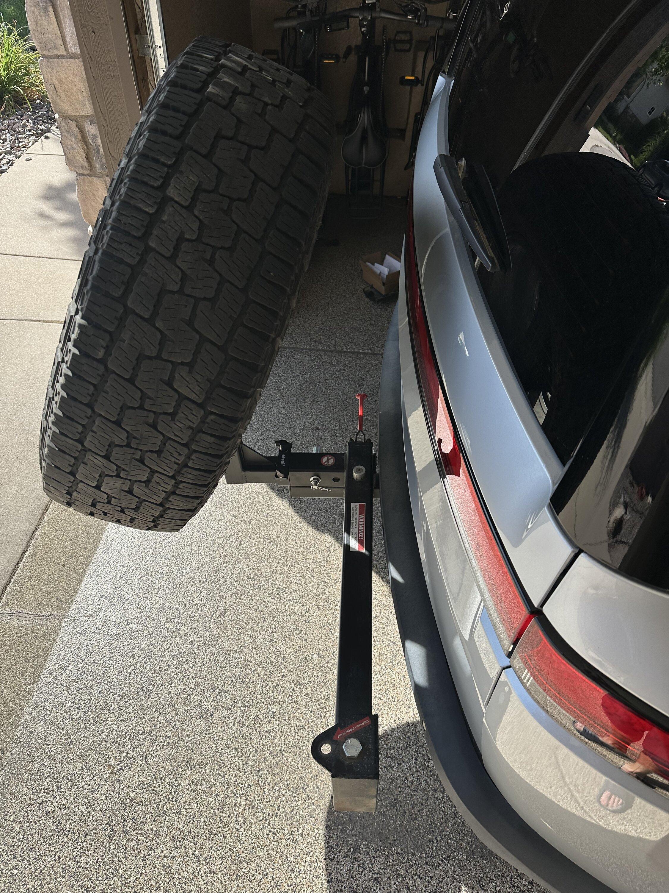Rivian R1T R1S R1S Spare tire hitch mount options? IMG_1050