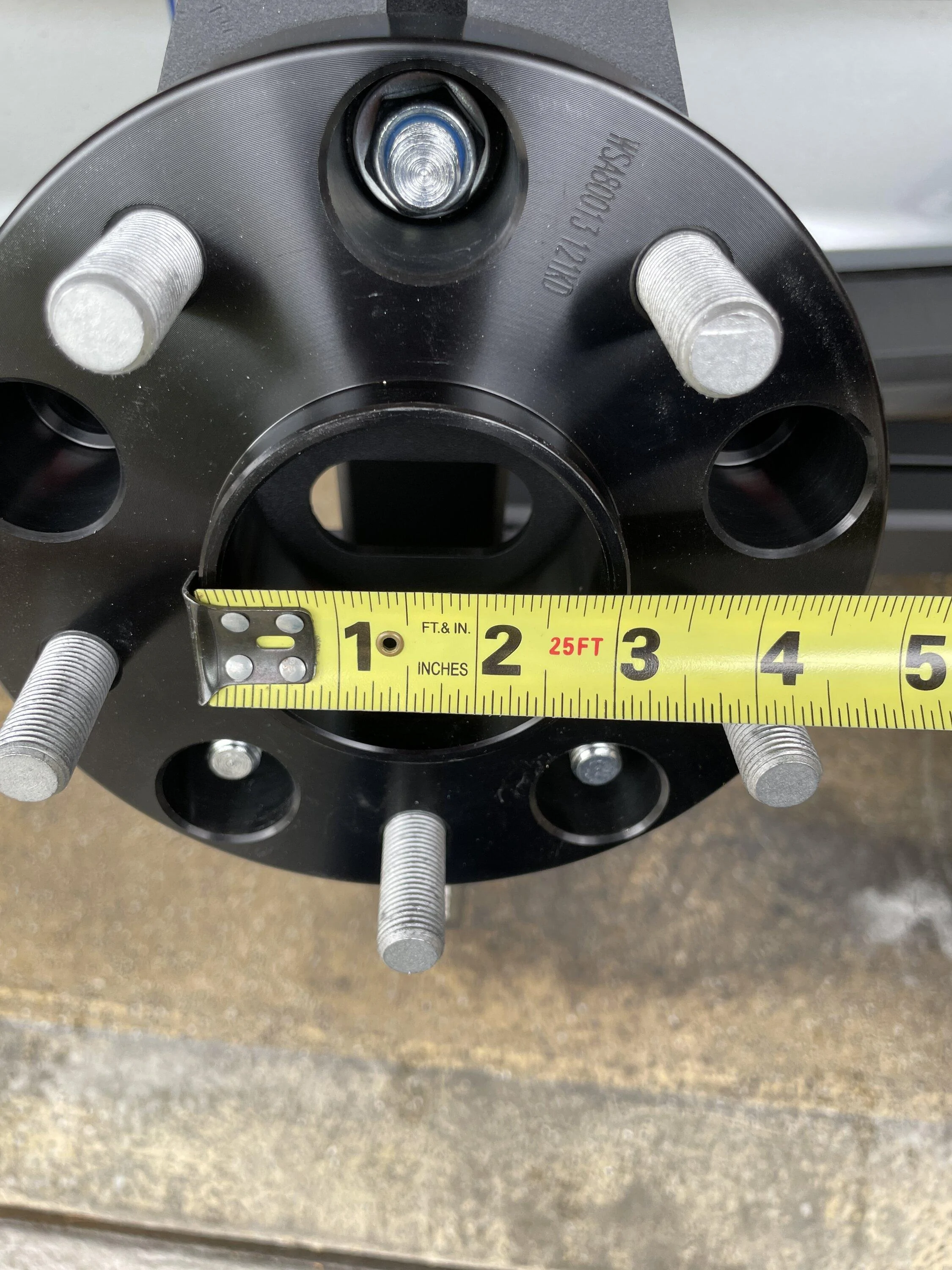 Rivian R1T R1S R1S Spare tire hitch mount options? IMG_3560