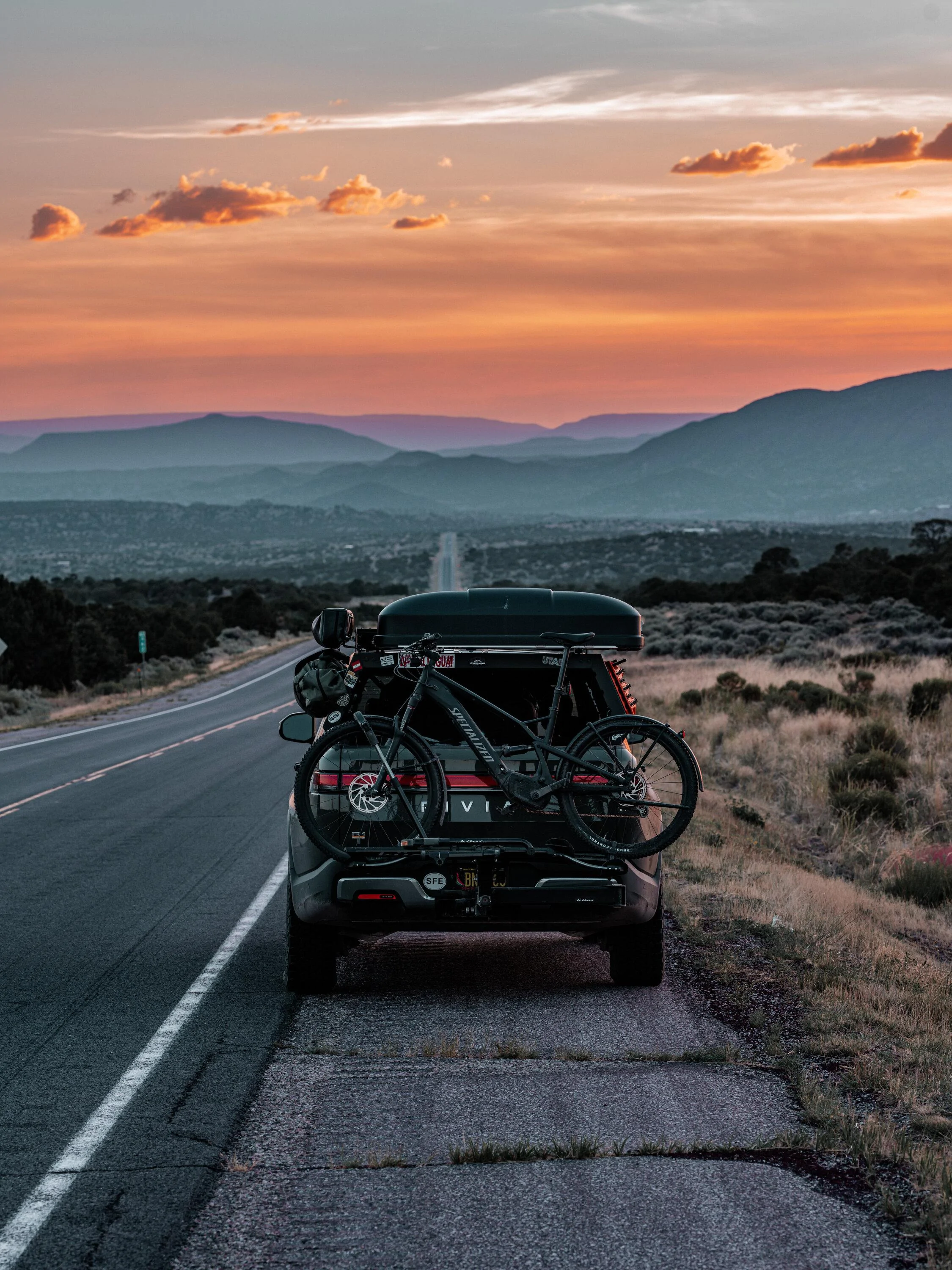 Rivian R1T R1S Camping (gear and range) Review in my R1T B0000619-2