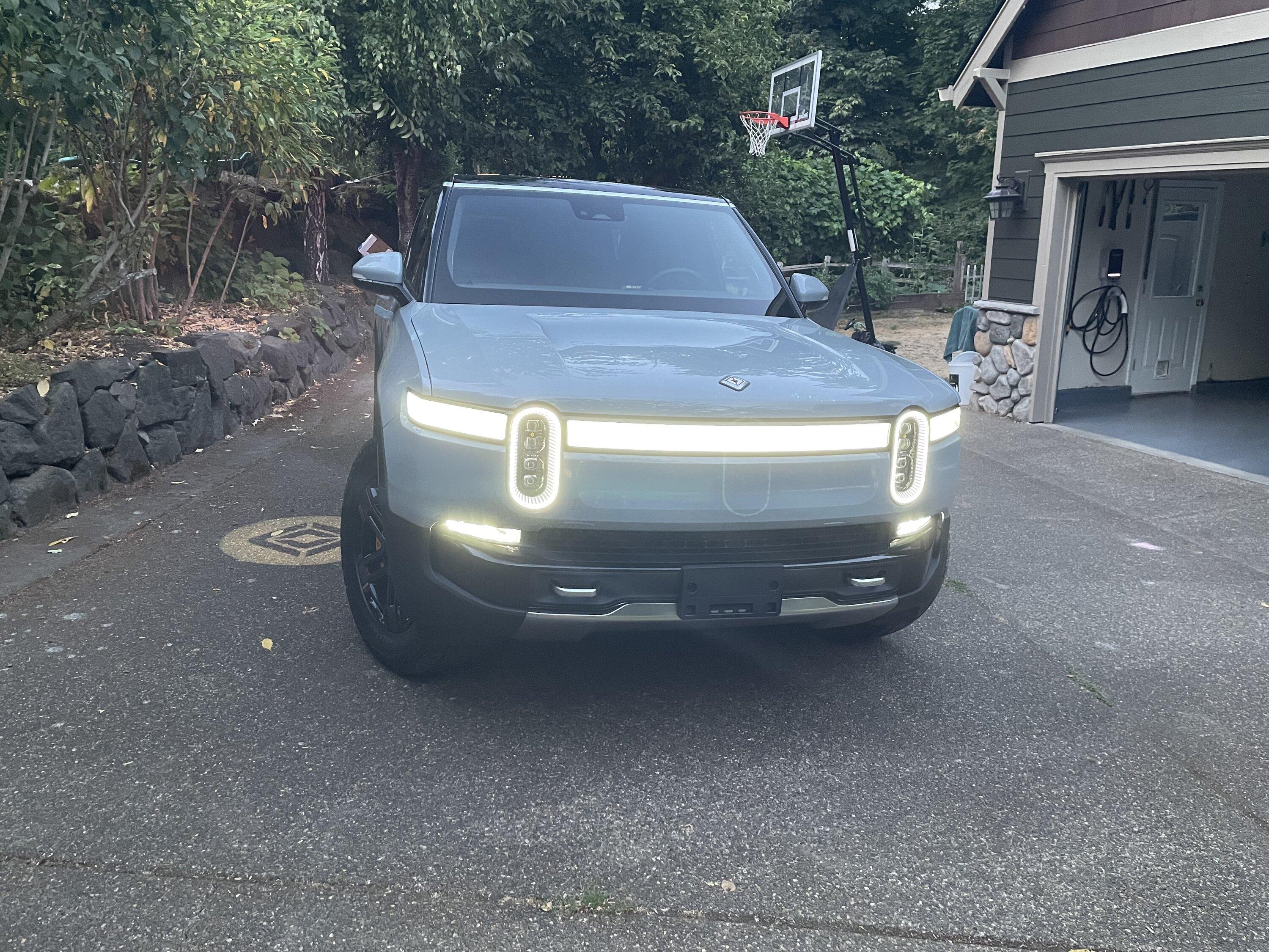 Rivian R1T R1S latest VIN for R1S IMG_7014
