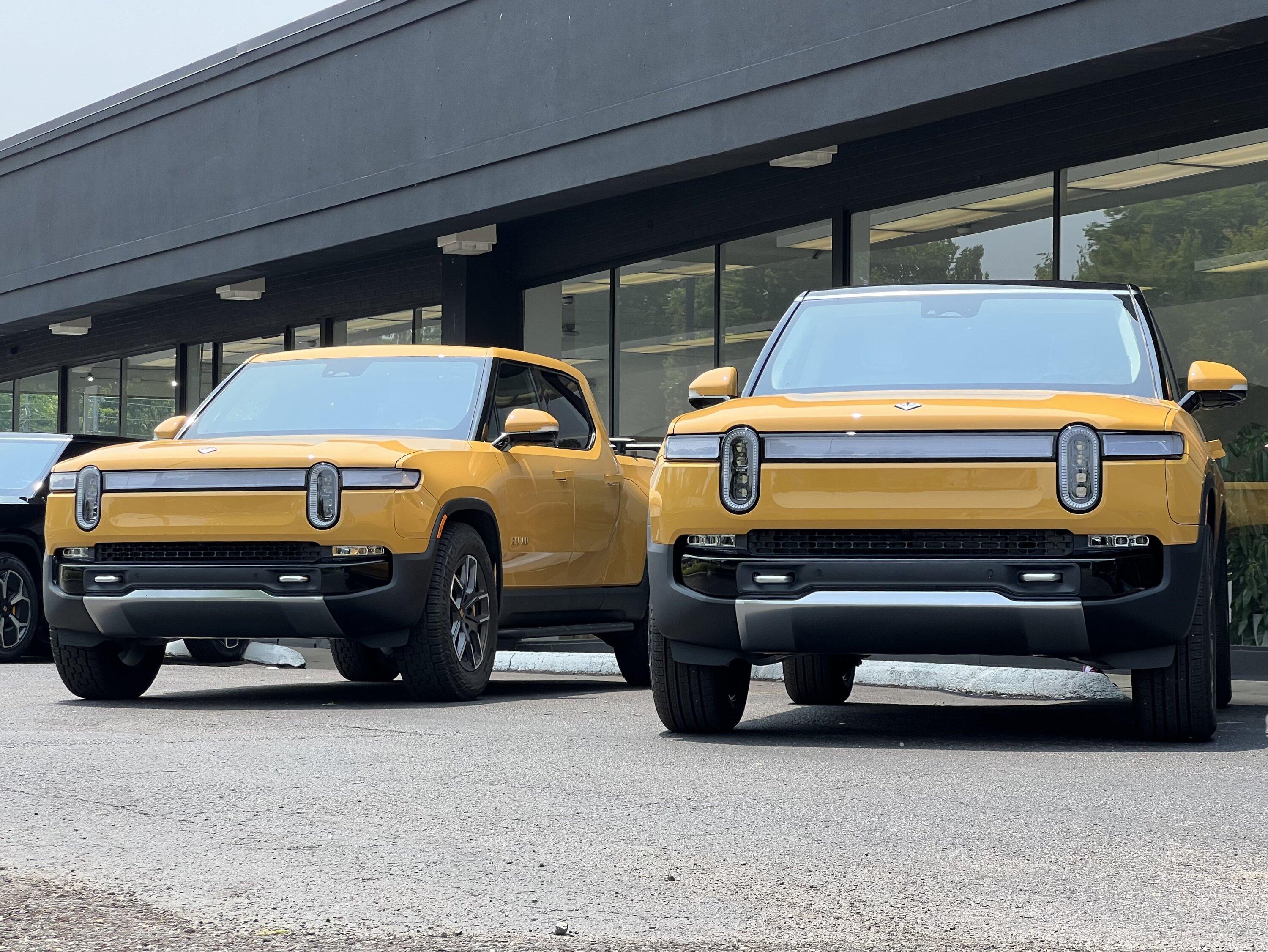 Rivian R1T R1S ? COMPASS YELLOW R1S  Photos IMG_2183