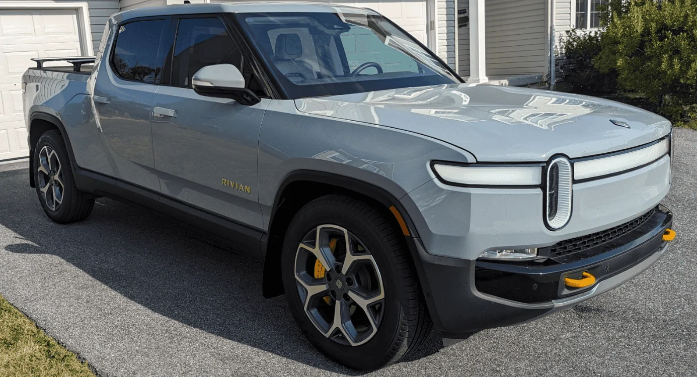 Rivian R1T R1S Rally Armor MudFlaps Installed Photos & Review 1693071135779