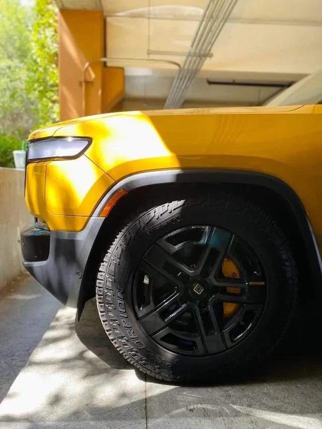 Rivian R1T R1S Weekly Rivian Responds + Roundup: Configuration Updates, Truck Bed Camera, and More! [8/25/2023] undup-configuration-updates-truck-v0-8oa761uoxckb1