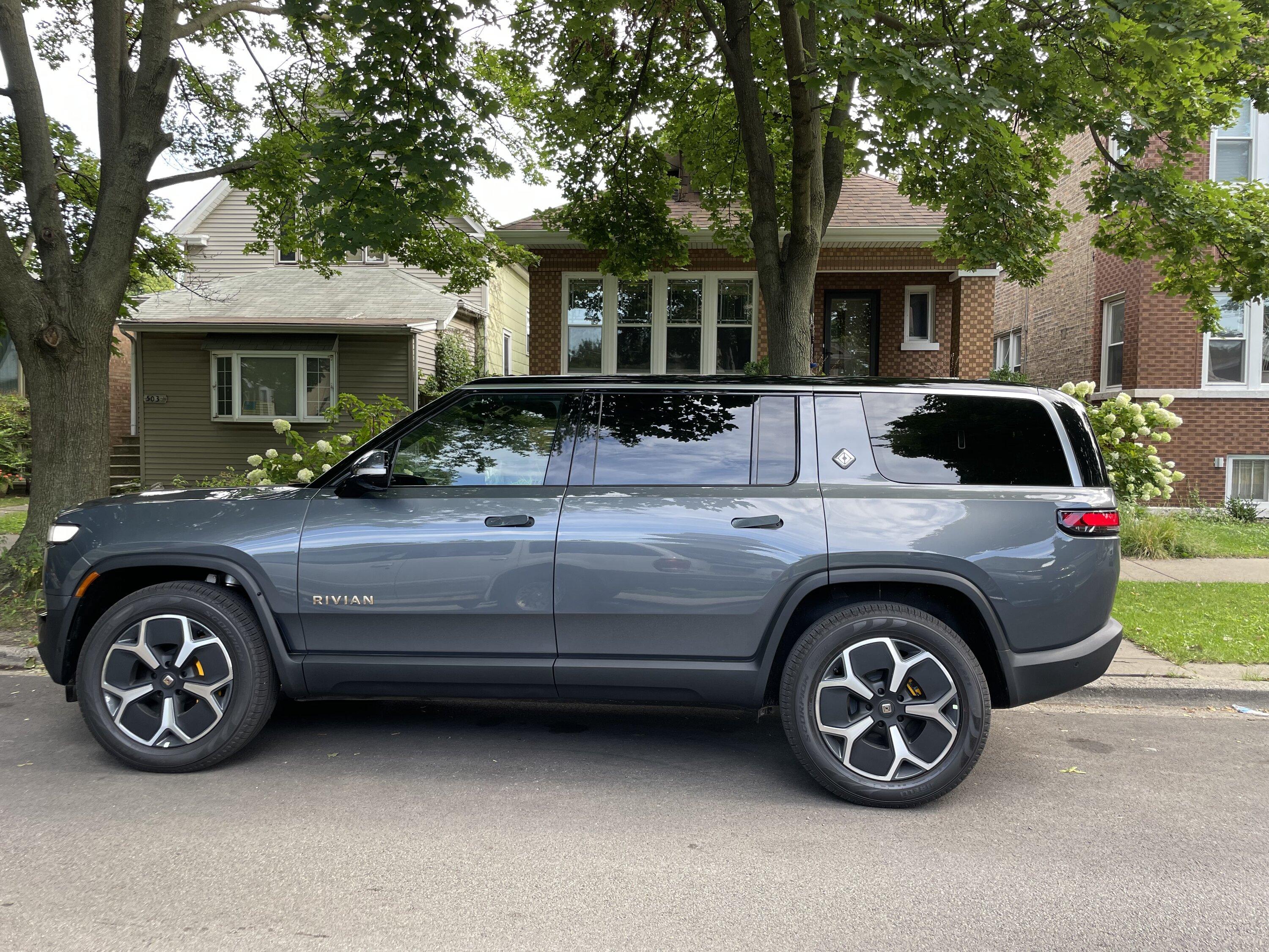 Rivian R1T R1S El CAP GRANITE Rivian Photos 71469109236__79364286-68CF-4763-85CD-6D7D79EF8AB2