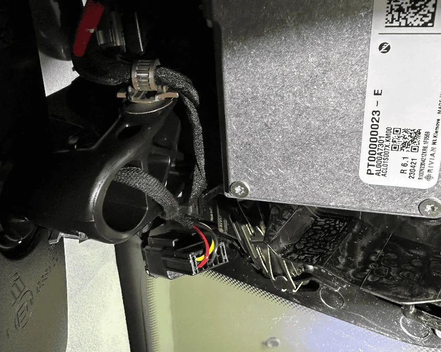 Rivian R1T R1S Front + rear dashcam installed via  mirror tap (DIY tutorial) Screenshot 2023-08-27 at 11.26.07 PM