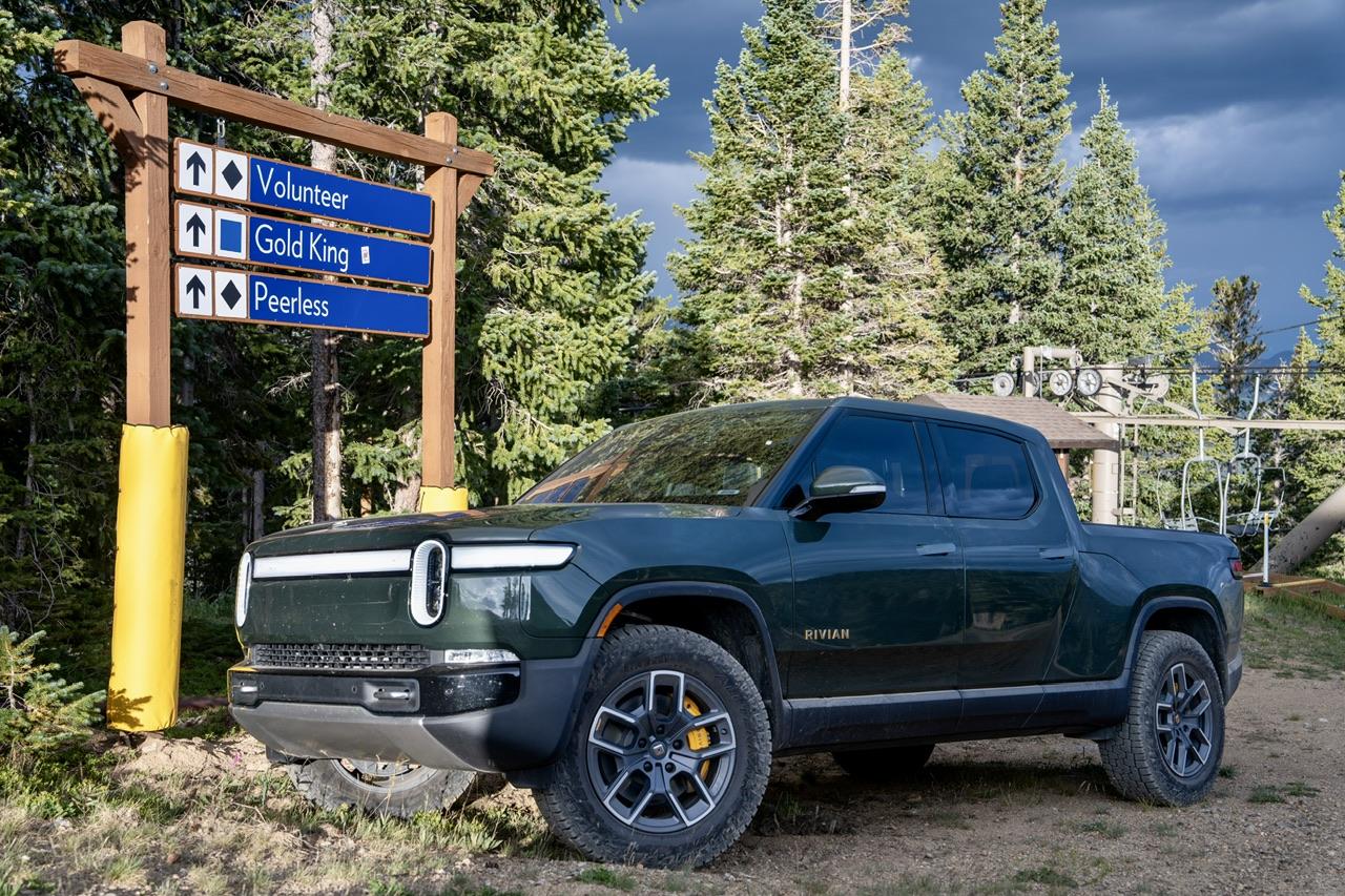 Rivian R1T R1S Rivian off roading photos -- post yours! Breck (08.16.23) Jesa & Calvin 10