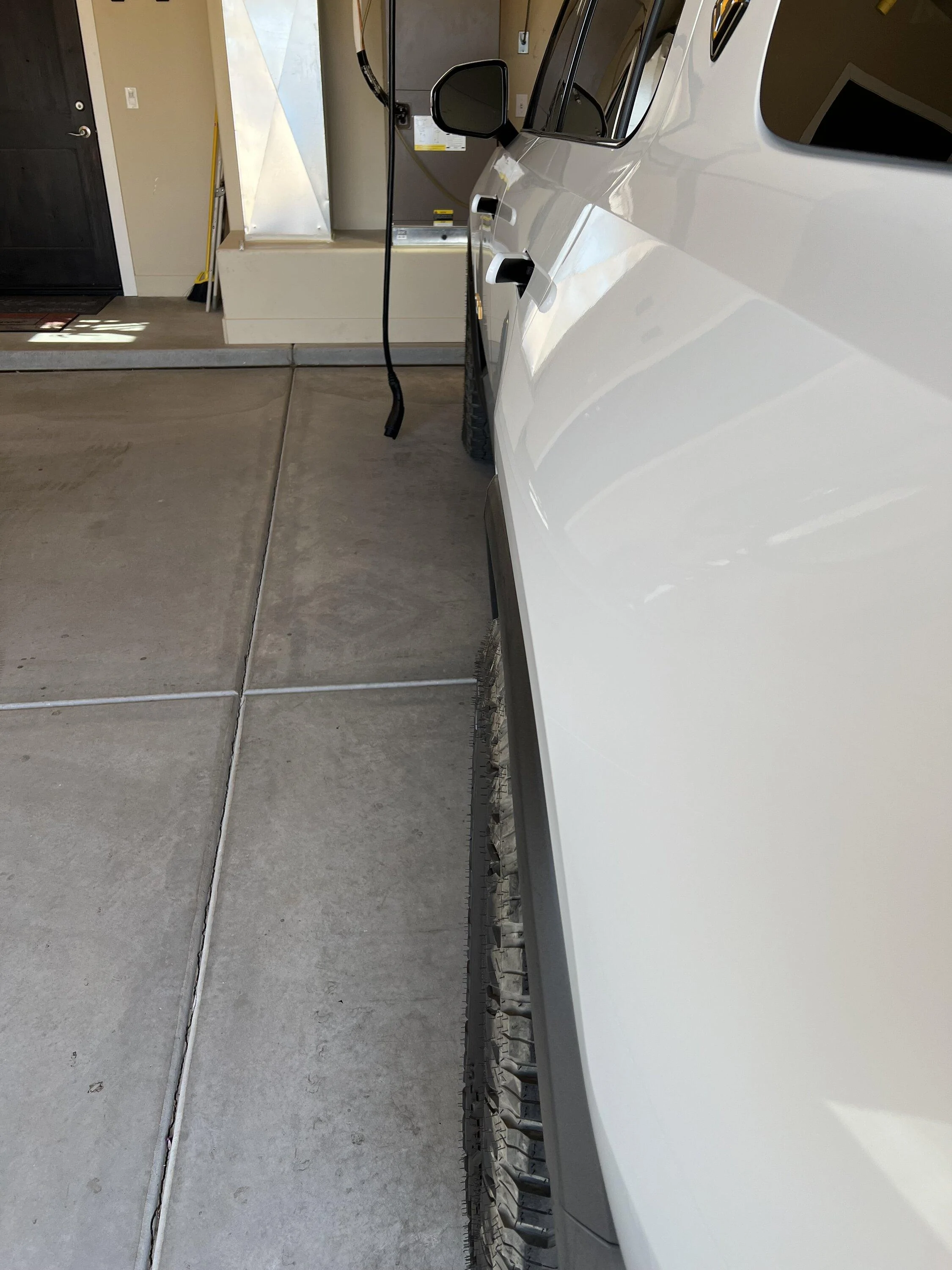 Rivian R1T R1S Ceiling mounted Rivian wall charger with drop down cord 836C3644-C711-402B-AF1E-601ABC970839