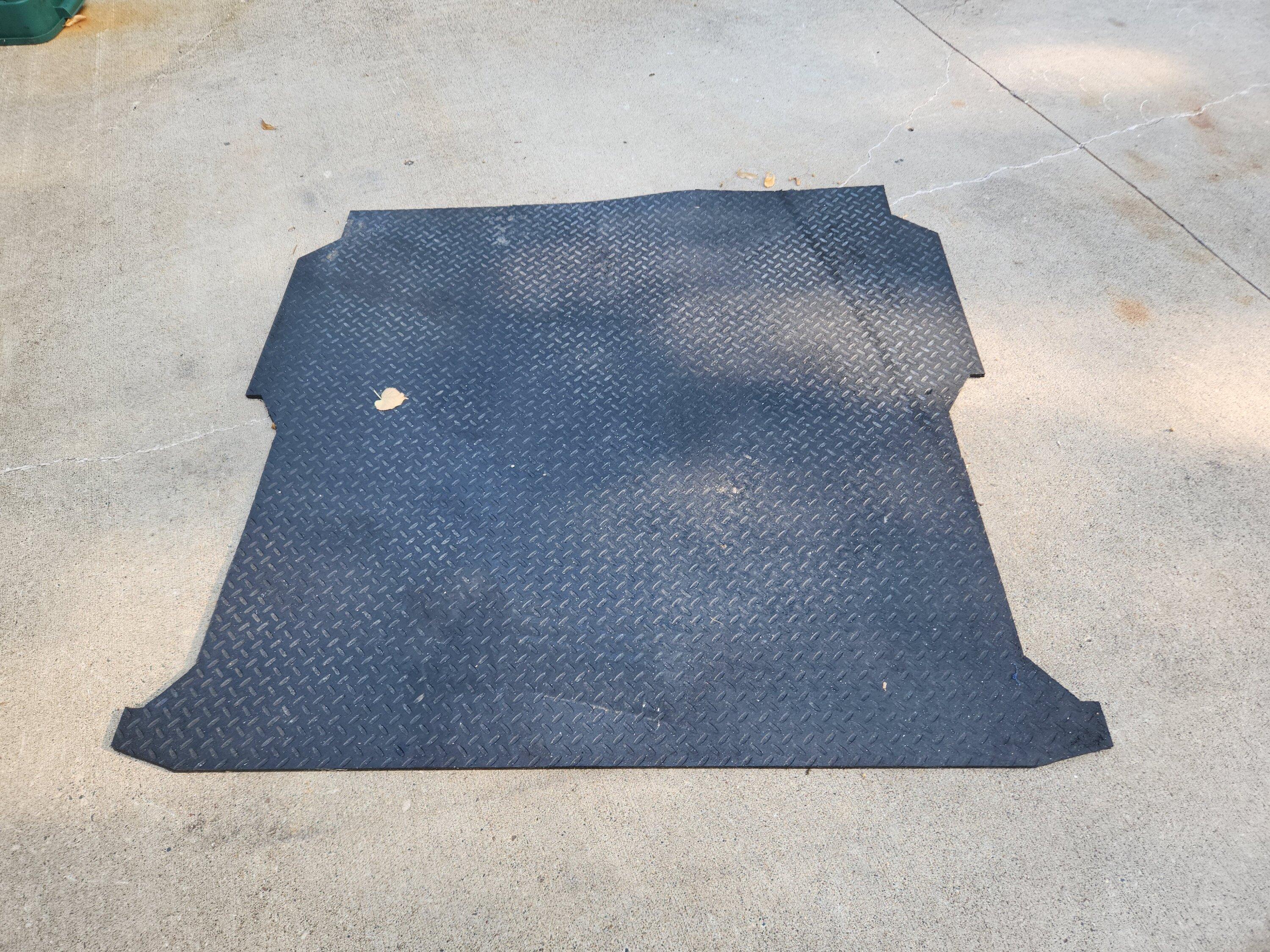 Rivian R1T R1S Free $0, Black Armor Custom Cut Bed Mat 20230828_171214