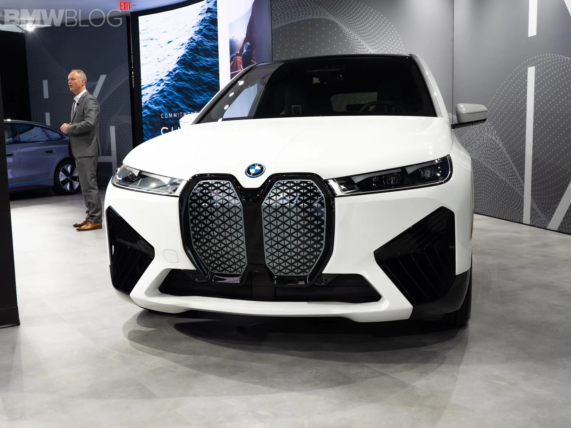 Rivian R1T R1S R1S vs Hummer EV SUV size comparison side-by-side bmw_ix_photo