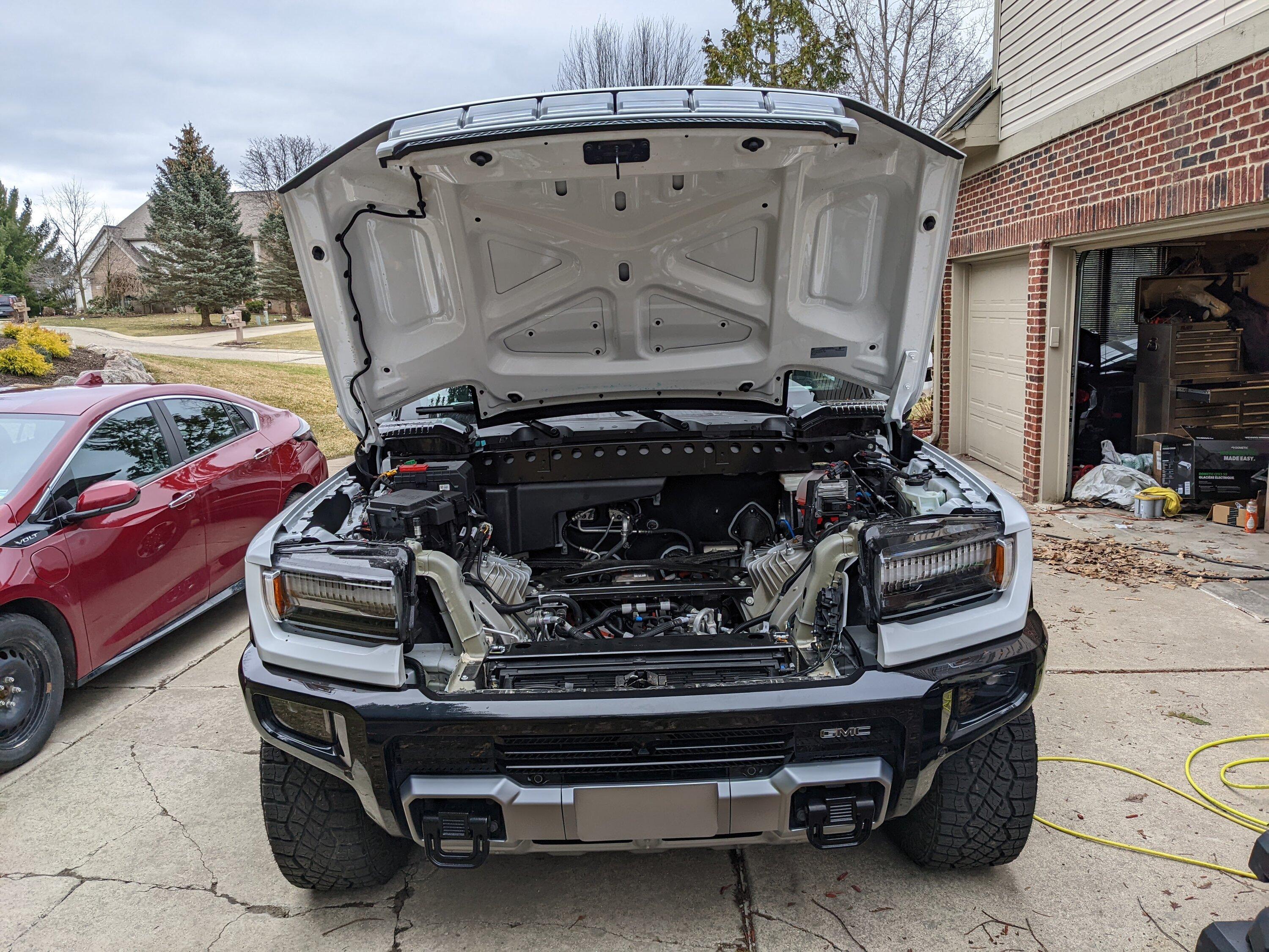 Rivian R1T R1S R1S vs Hummer EV SUV size comparison side-by-side PXL_20220409_210153731