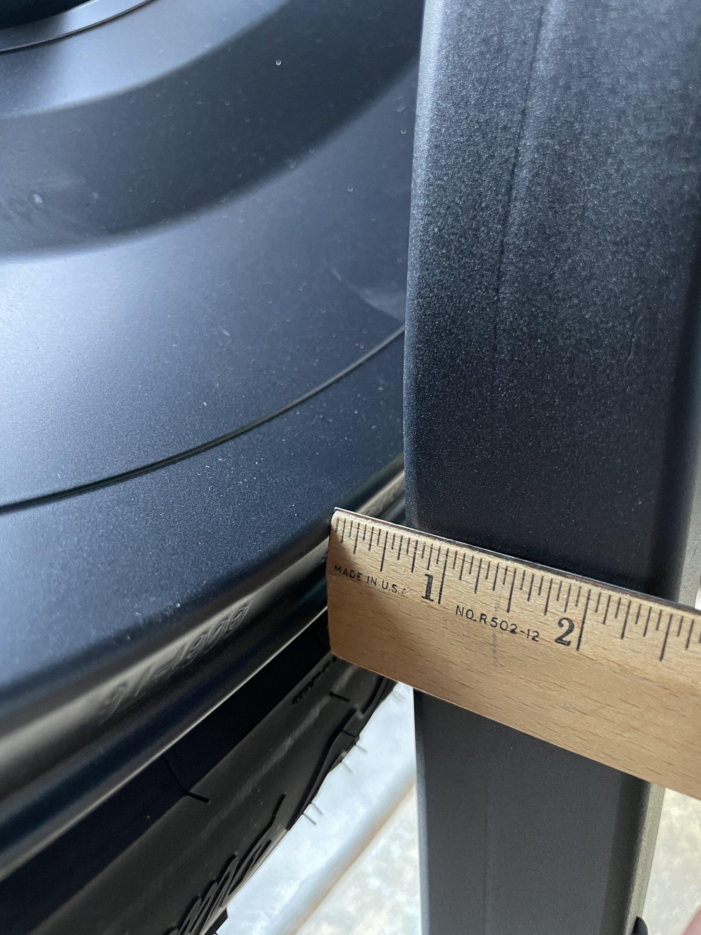 Rivian R1T R1S R1S Spare tire hitch mount options? IMG_3612