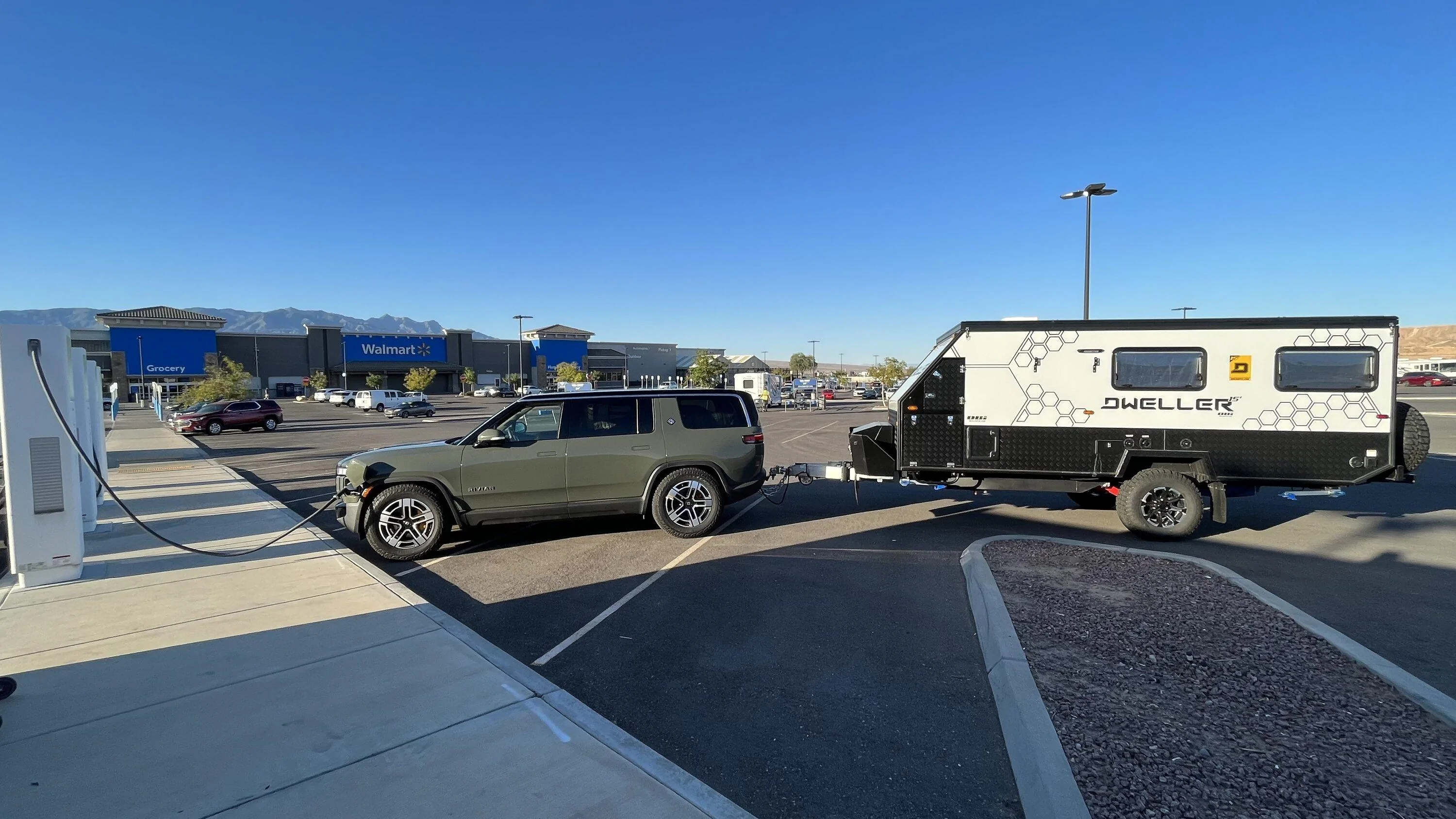 Rivian R1T R1S >2,300 mi. Towing DWELLER Trailer w/ R1S IMG_0892