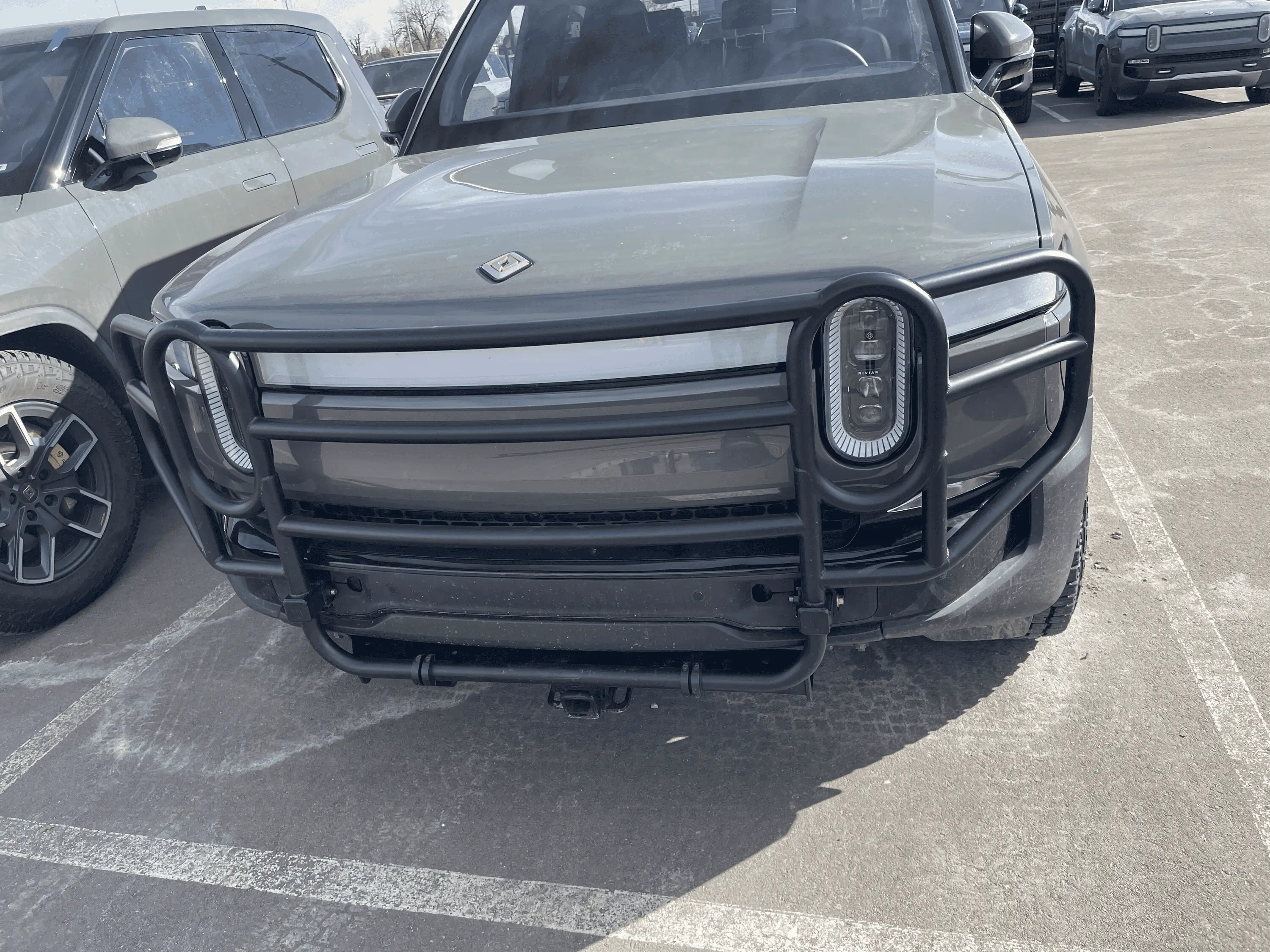 Rivian R1T R1S Please help - debating selling my R1S 1693436088928