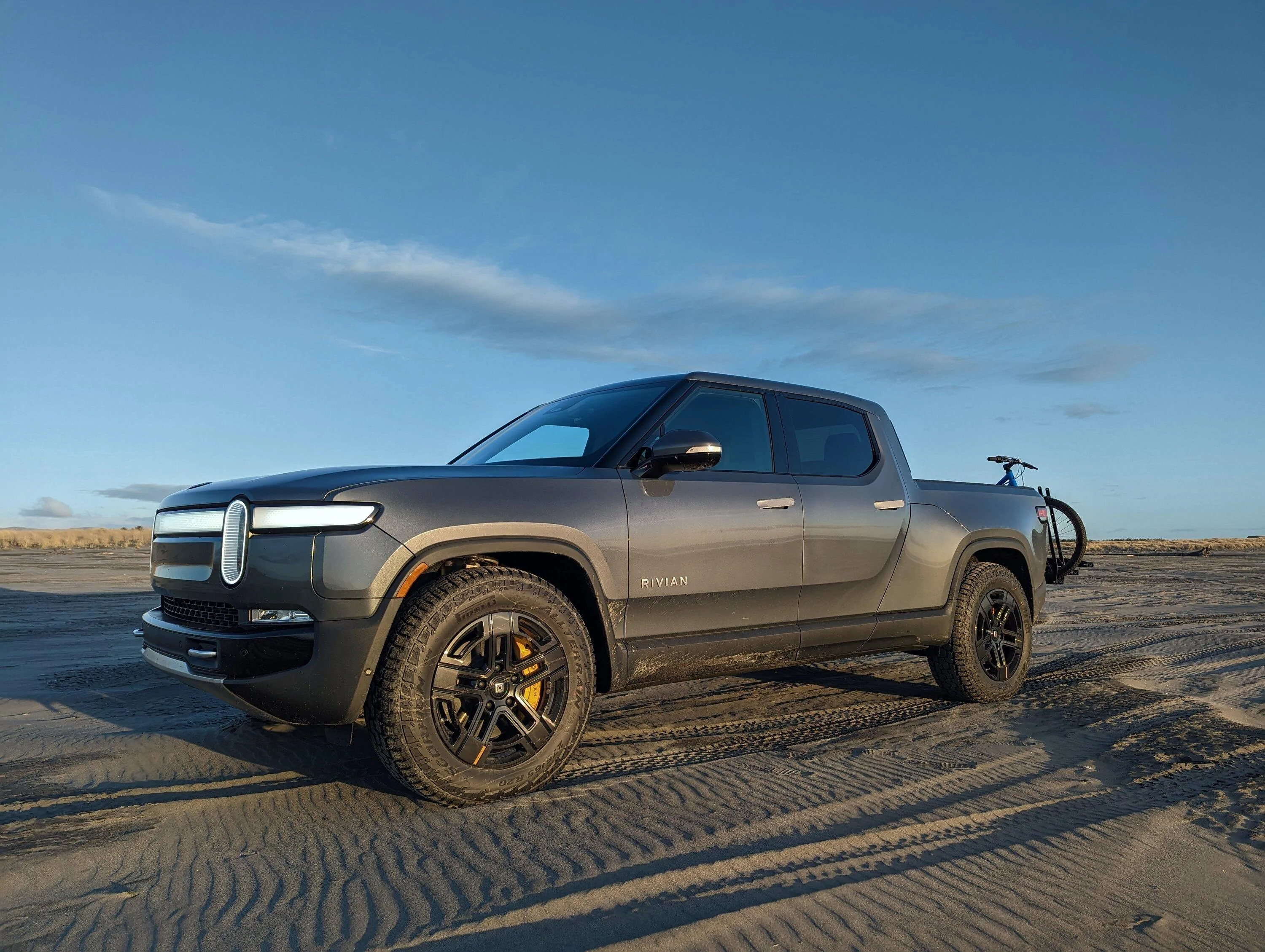 Rivian R1T R1S Rivian off roading photos -- post yours! 1000000925