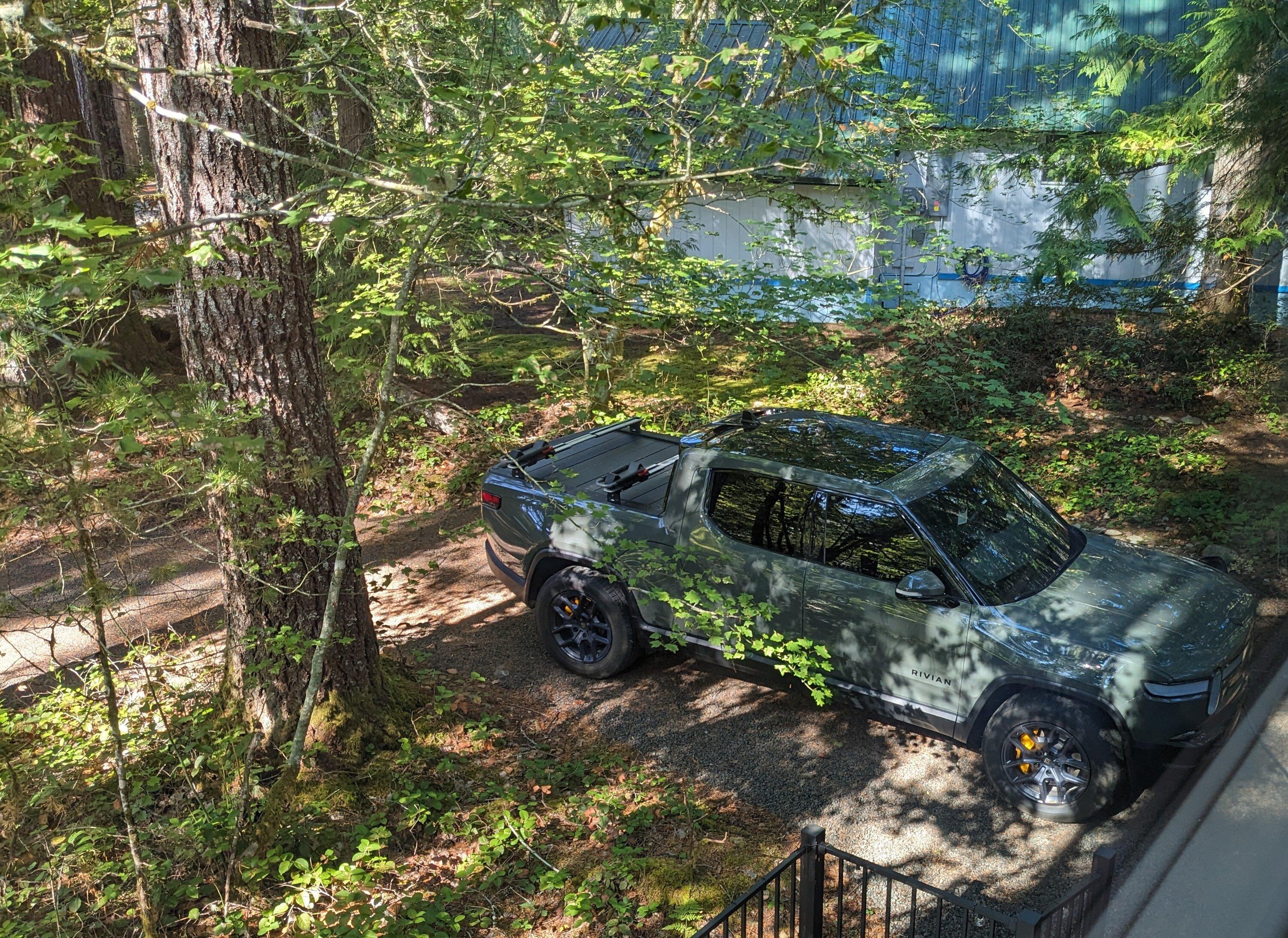 Rivian R1T R1S LAUNCH GREEN R1T Photos PXL_20230901_171716403~2