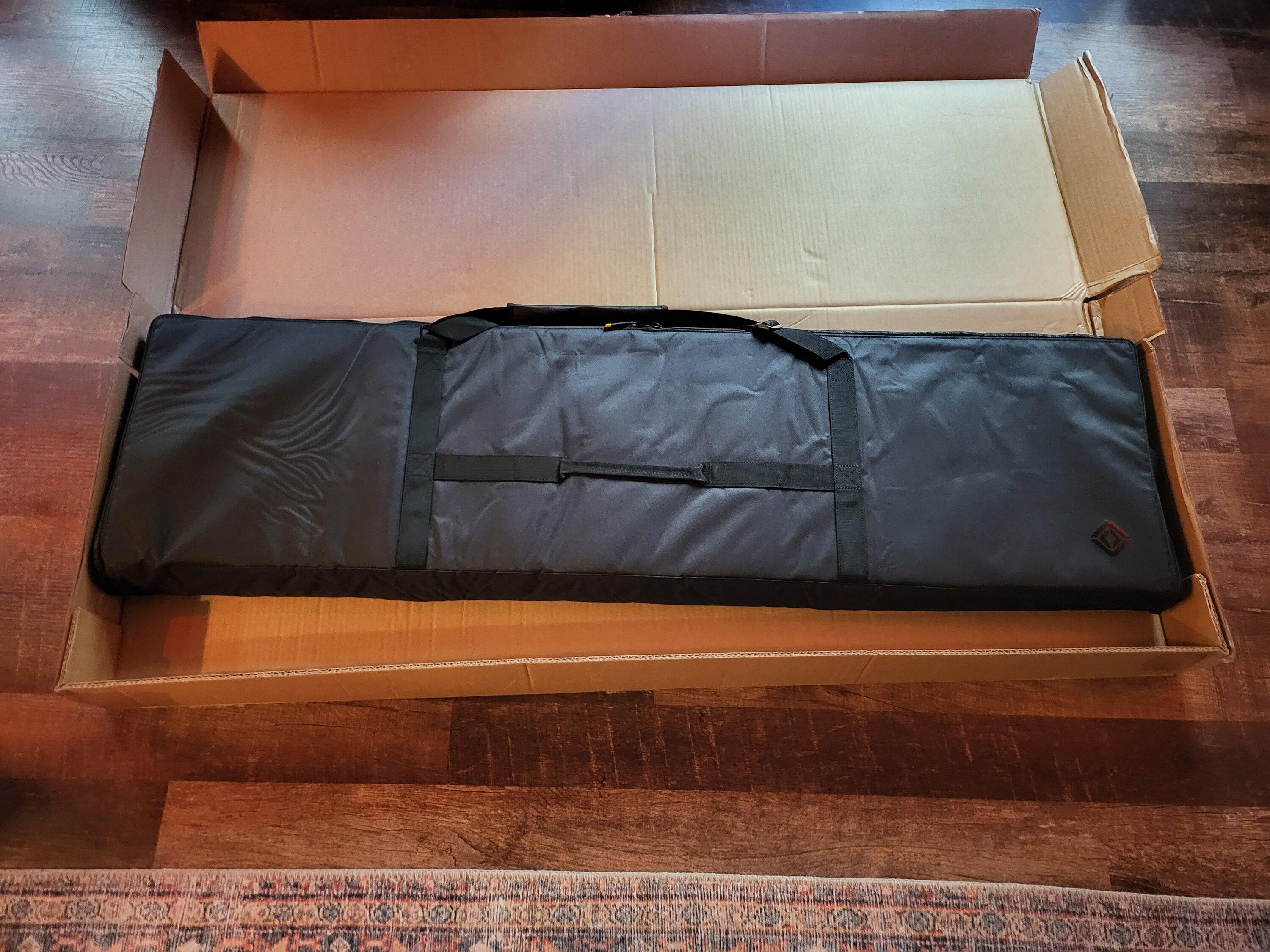 Rivian R1T R1S Pictures & details from my Rivian manual tonneau delivery and installation 20230901_142045