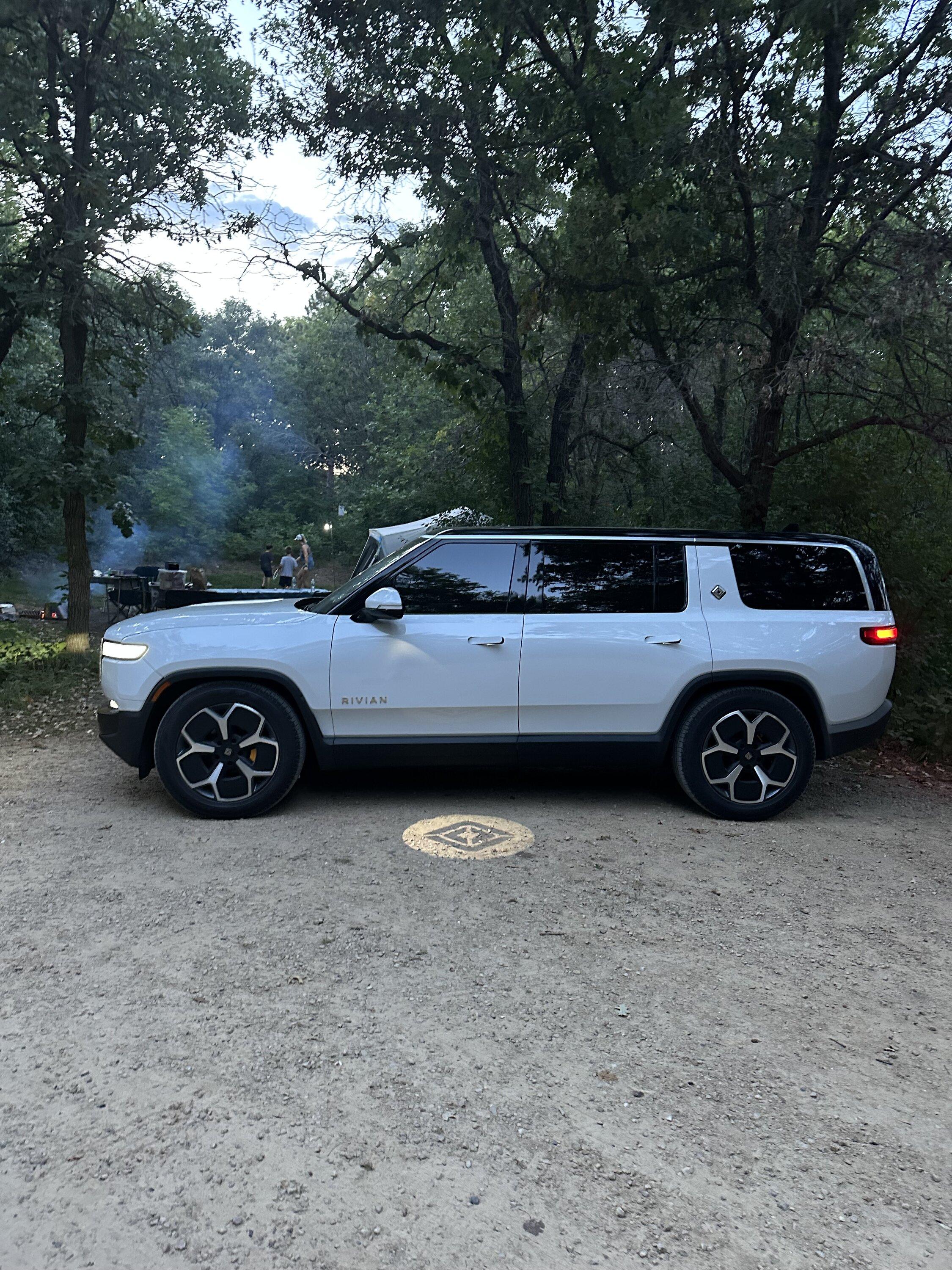 Rivian R1T R1S 2 weeks and 999 miles later in the Rivian R1S IMG_3441