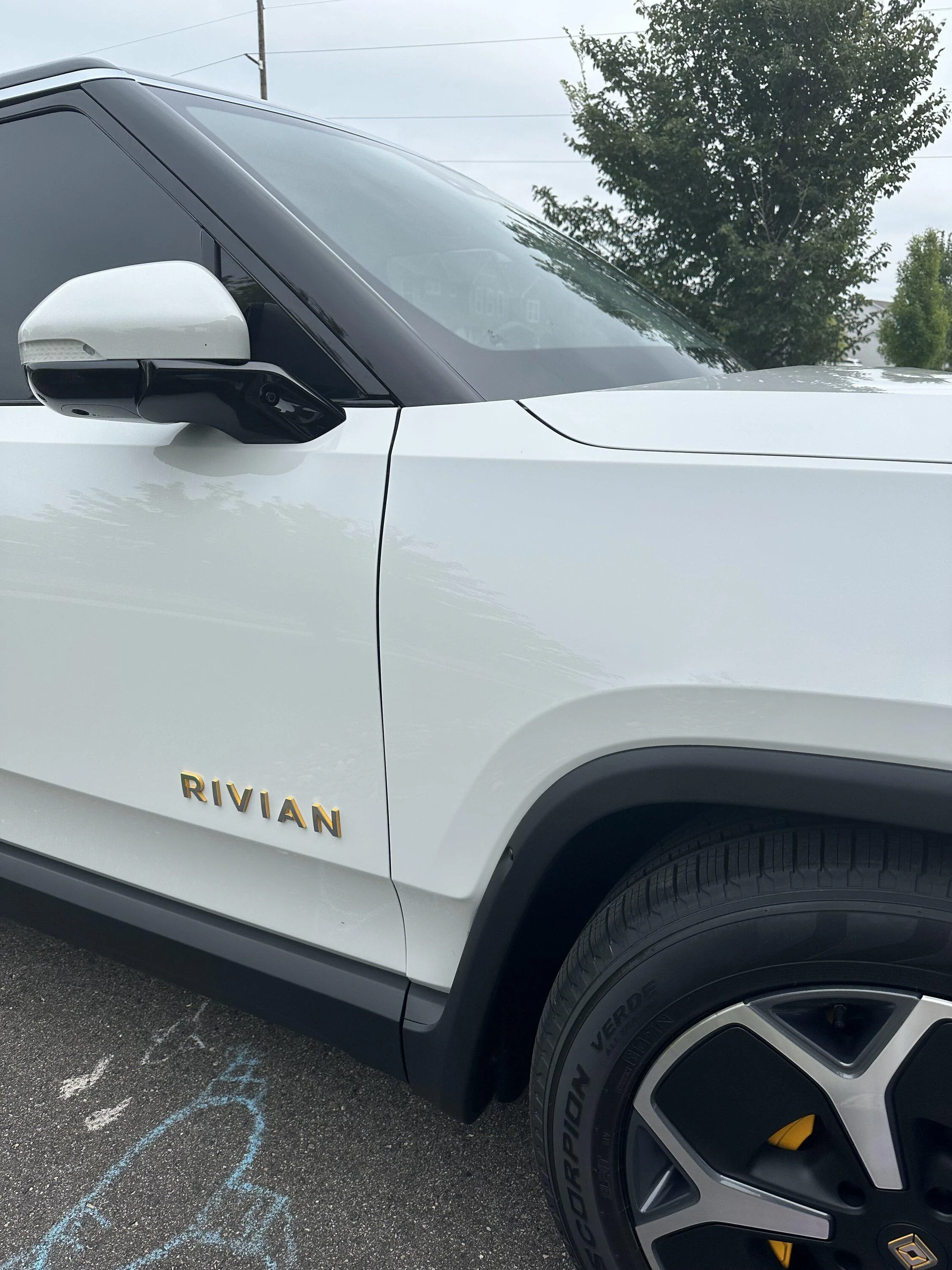 Rivian R1T R1S 2 weeks and 999 miles later in the Rivian R1S IMG_3334