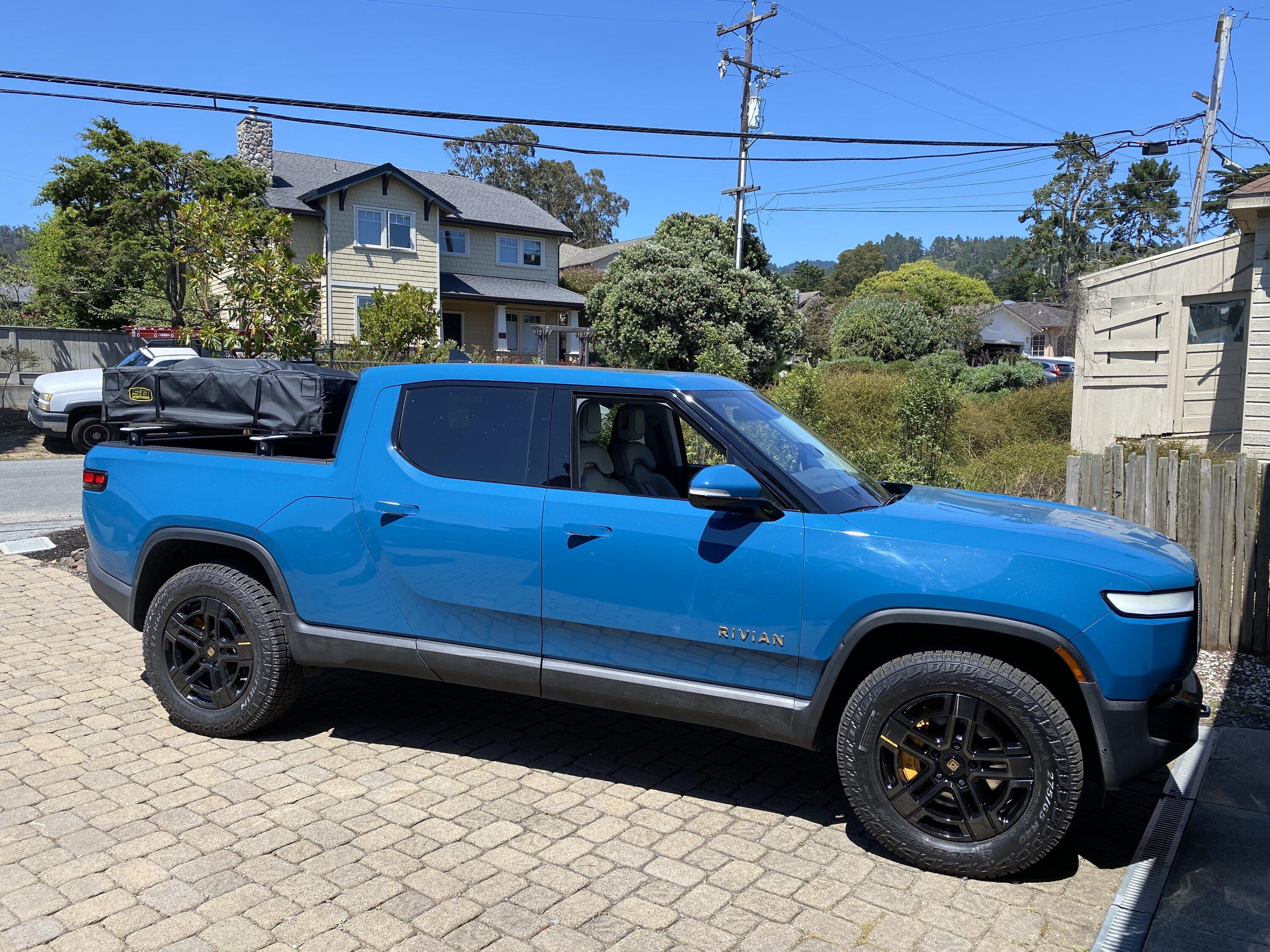 Rivian R1T R1S Smittybilt Gen2 Overlander RTT IMG_6693