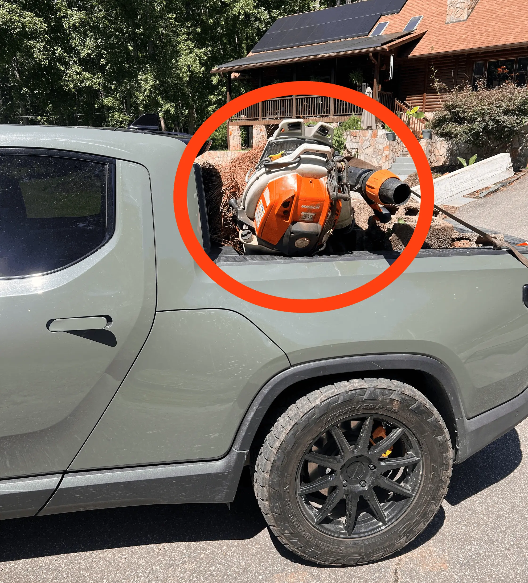 Rivian R1T R1S Been using my R1T since Oct ‘22 as primary work truck in Landscaping business 1693959146416