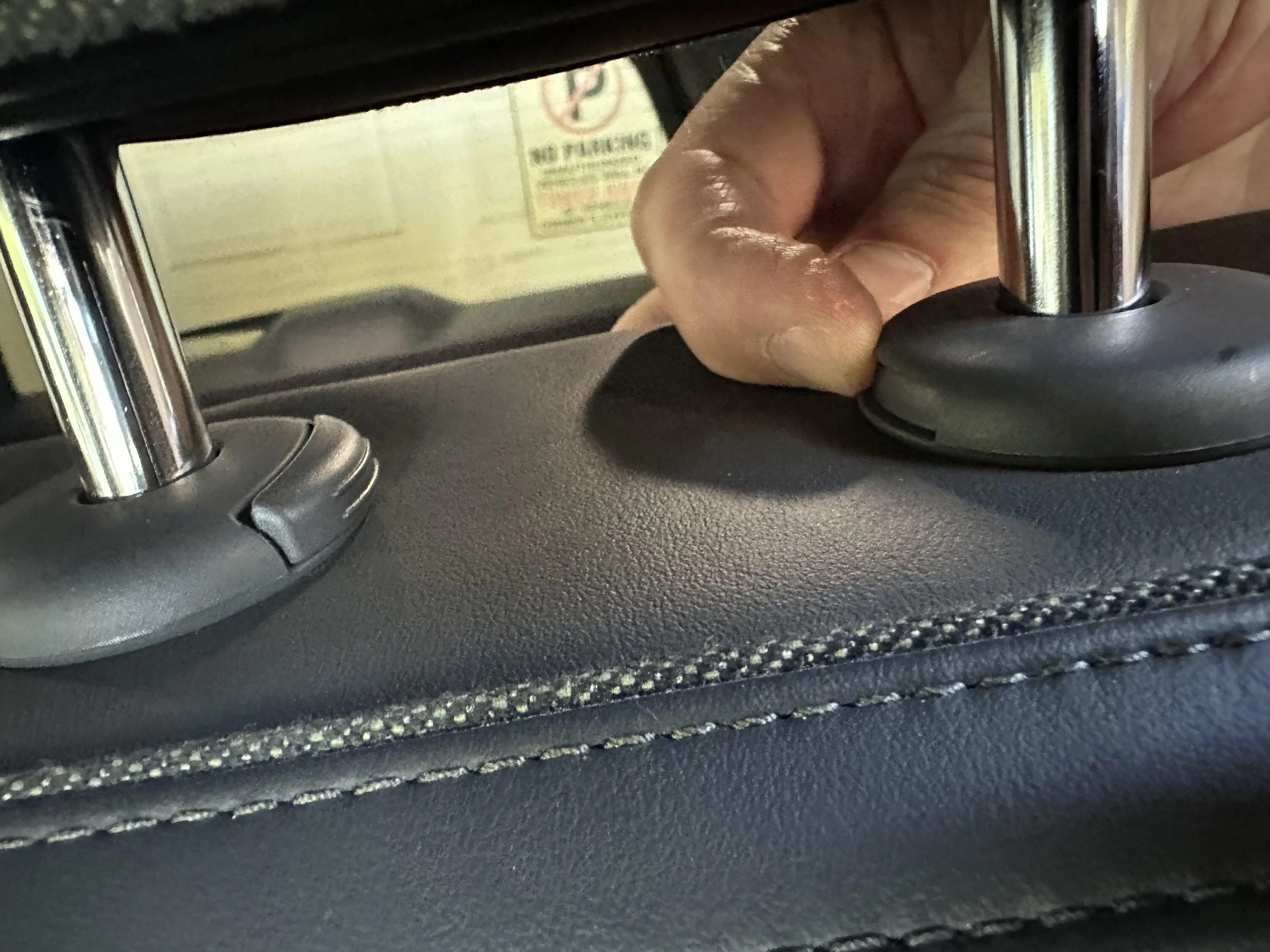 Rivian R1T R1S Is this what your 2nd row headrests look like? IMG_2228