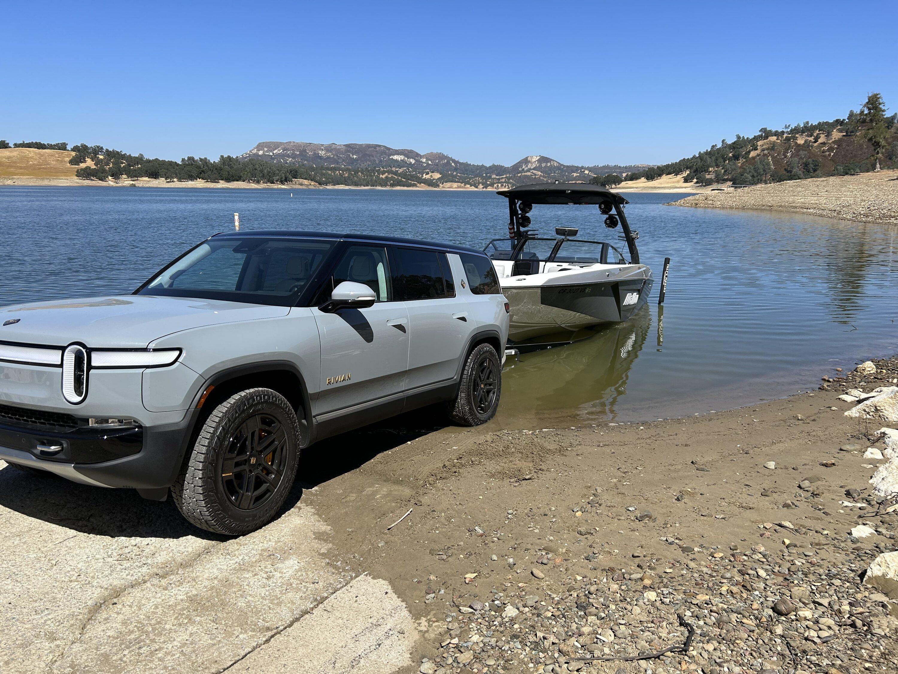 Rivian R1T R1S R1S Boat Launch 89D3B508-A8C5-42A8-BF6A-4F25B1FA0210