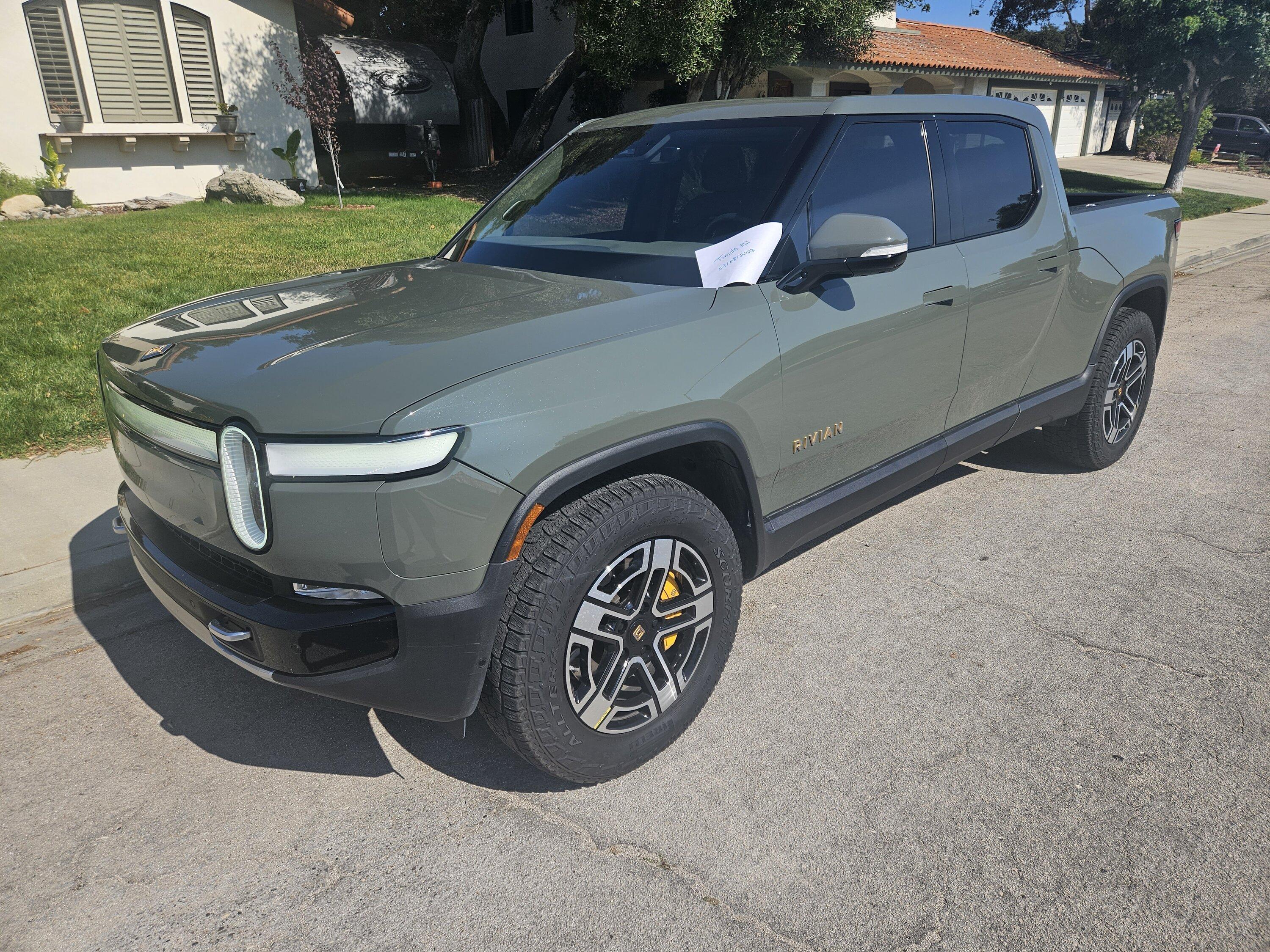 Rivian R1T R1S Launch Edition R1T for Sale 20230908_153512