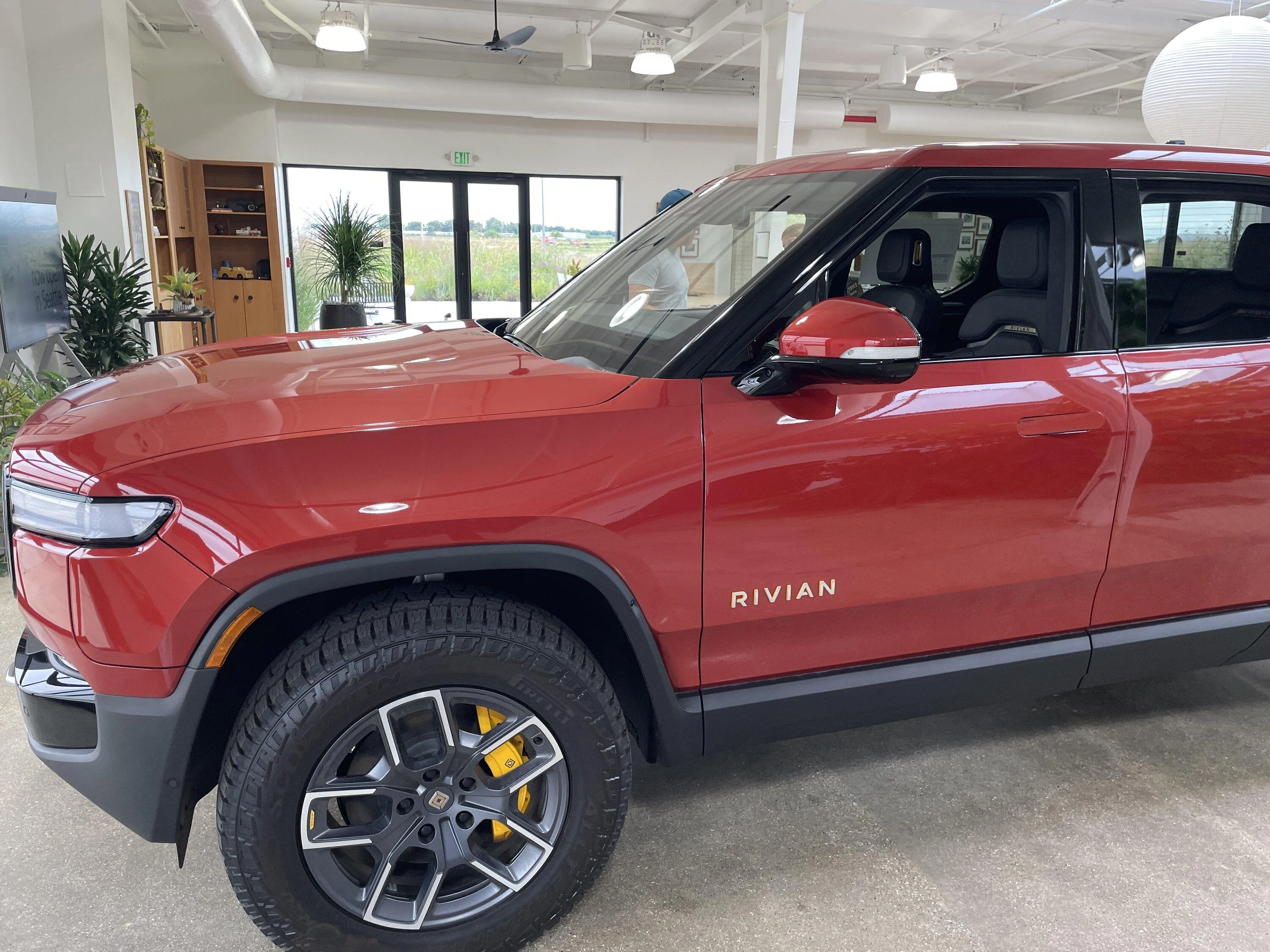 Rivian R1T R1S Delivery Day at Normal with Factory Tour IMG_4812