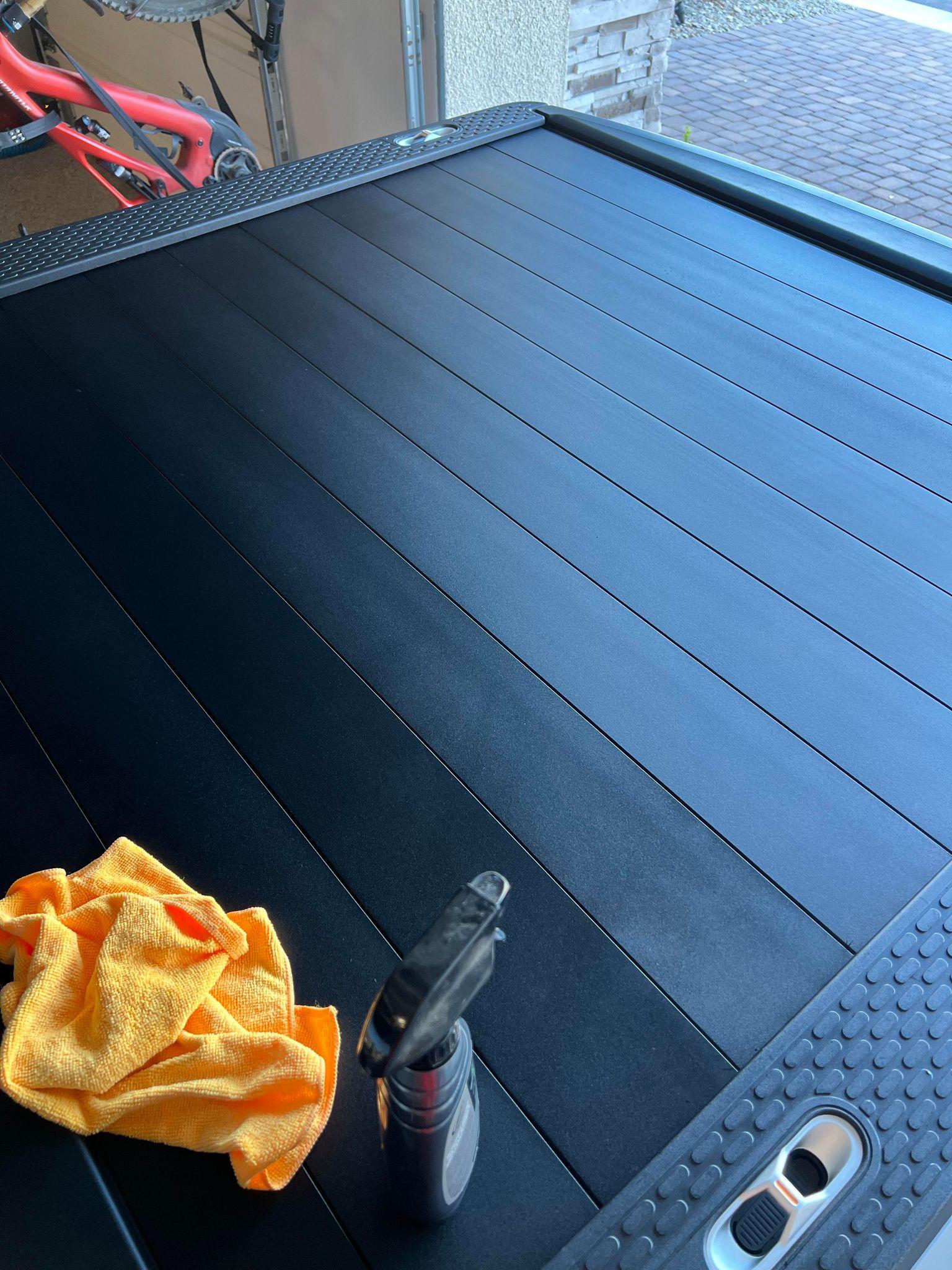 Rivian R1T R1S Manual Tonneau Cover from Interrobang - my review cover7