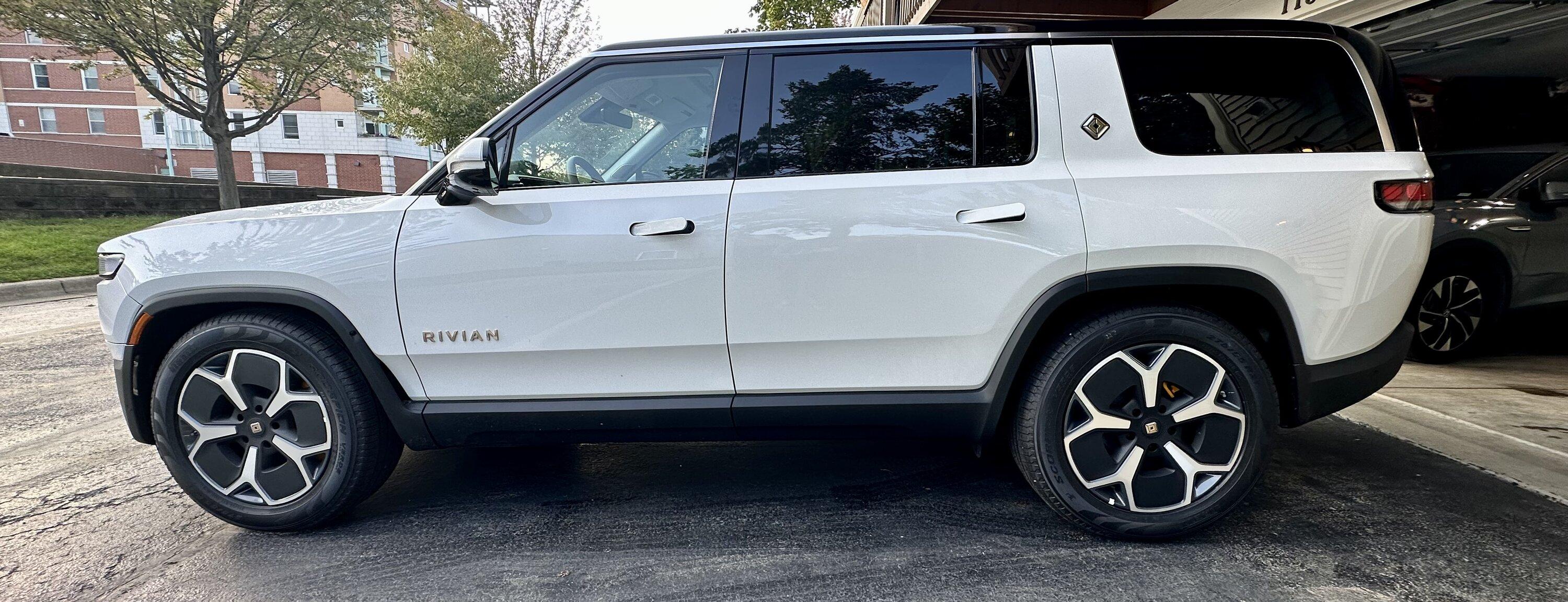 Rivian R1T R1S latest VIN for R1S IMG_3138