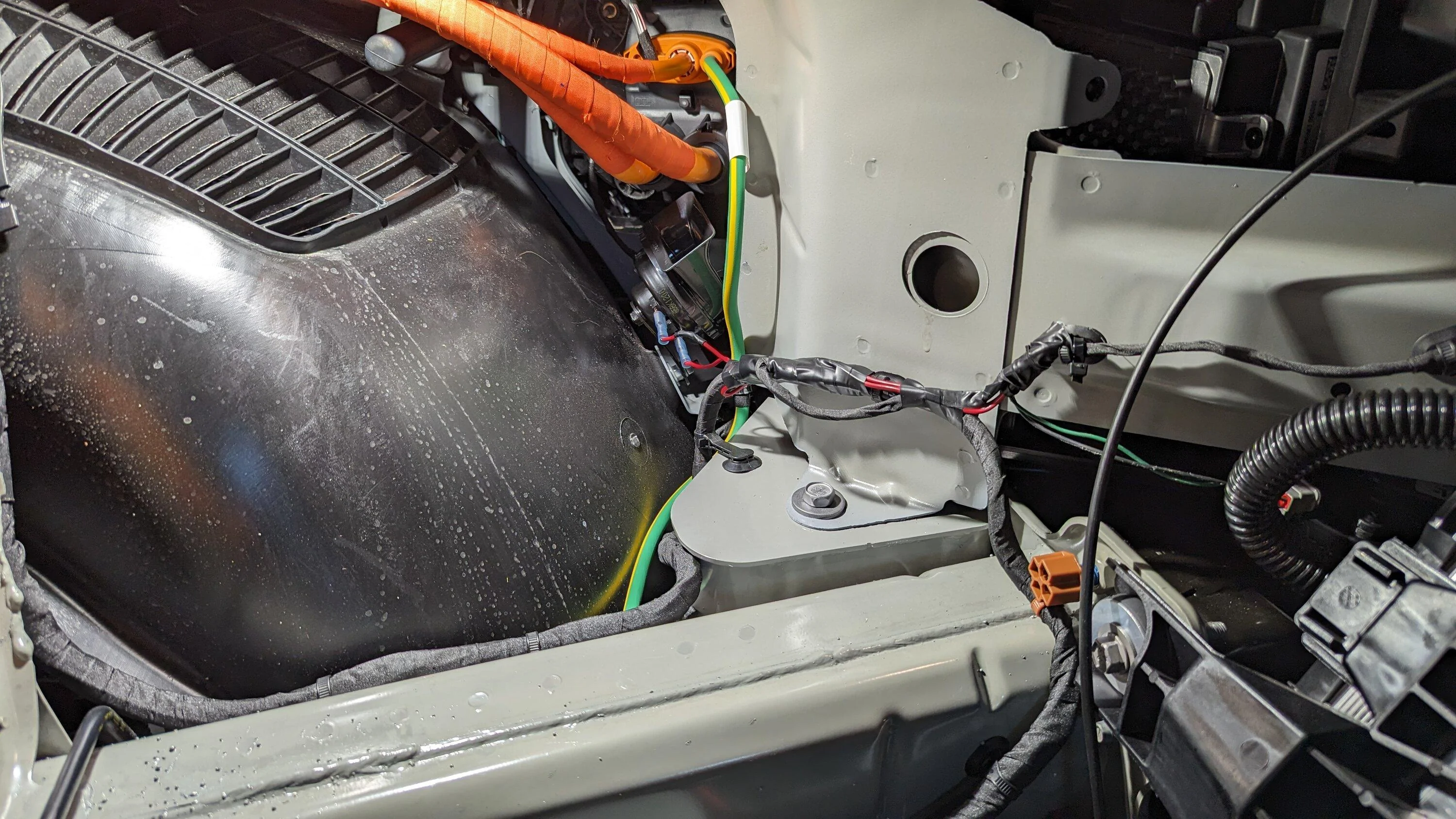 Rivian R1T R1S Installed Second Horn (Hella) on my Rivian PXL_20230913_231157650