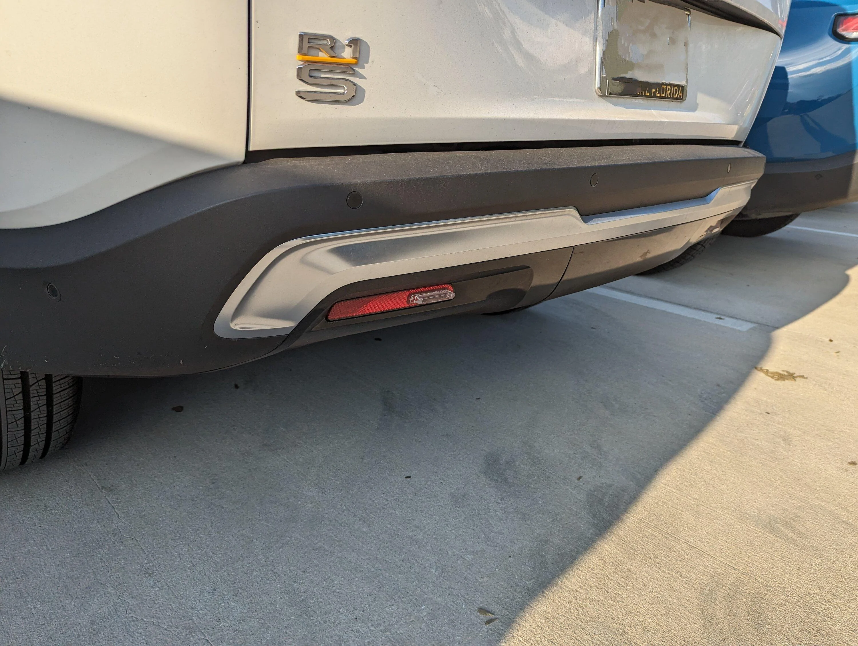 Rivian R1T R1S Noticed very small differences on R1S 1000006061