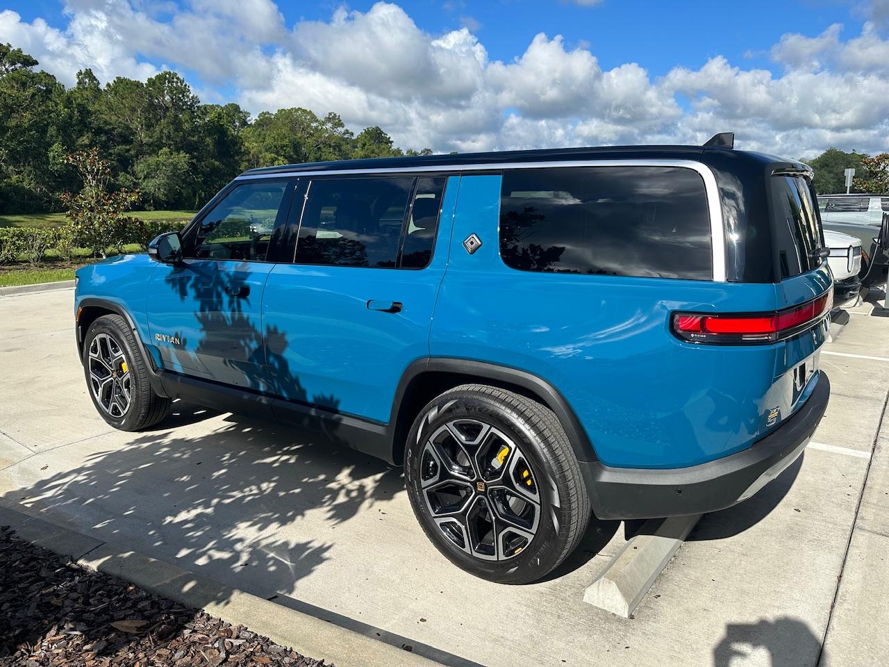 Rivian R1T R1S First Pic of Your Rivian IMG_2909