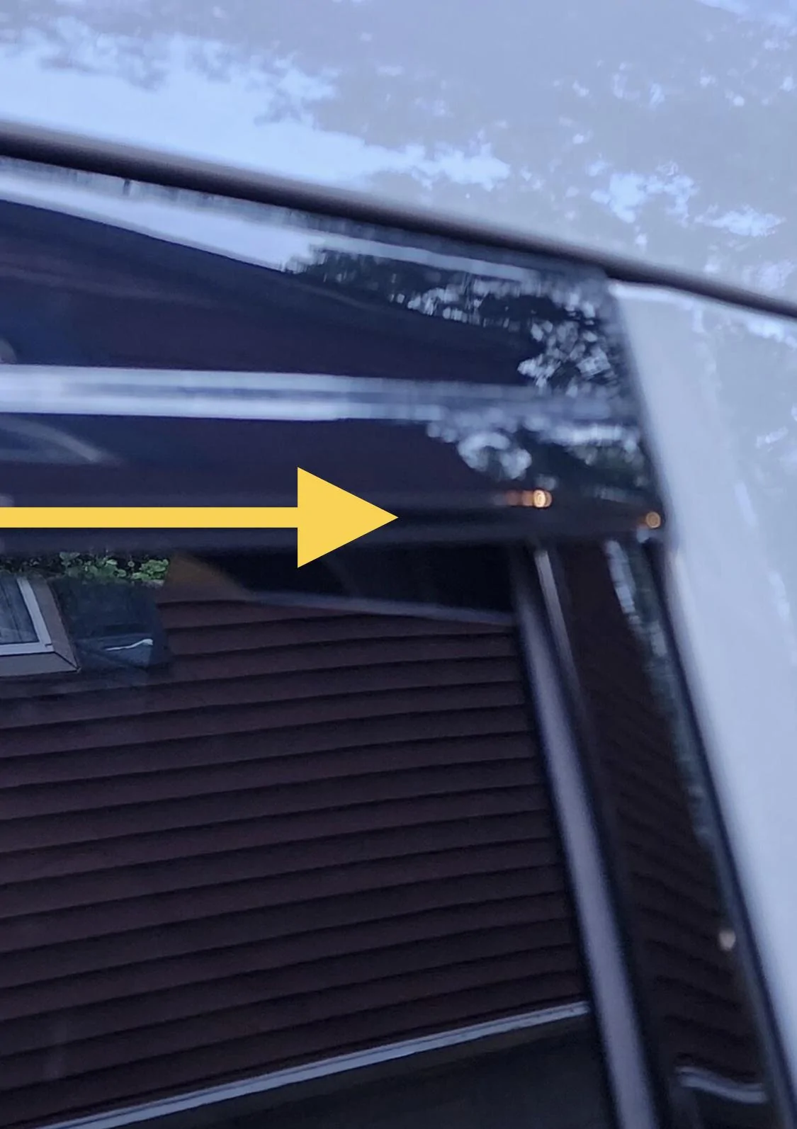 Rivian R1T R1S Auto vent shade AVS-894108 - Lo Profile Vent Visor IMG_2896