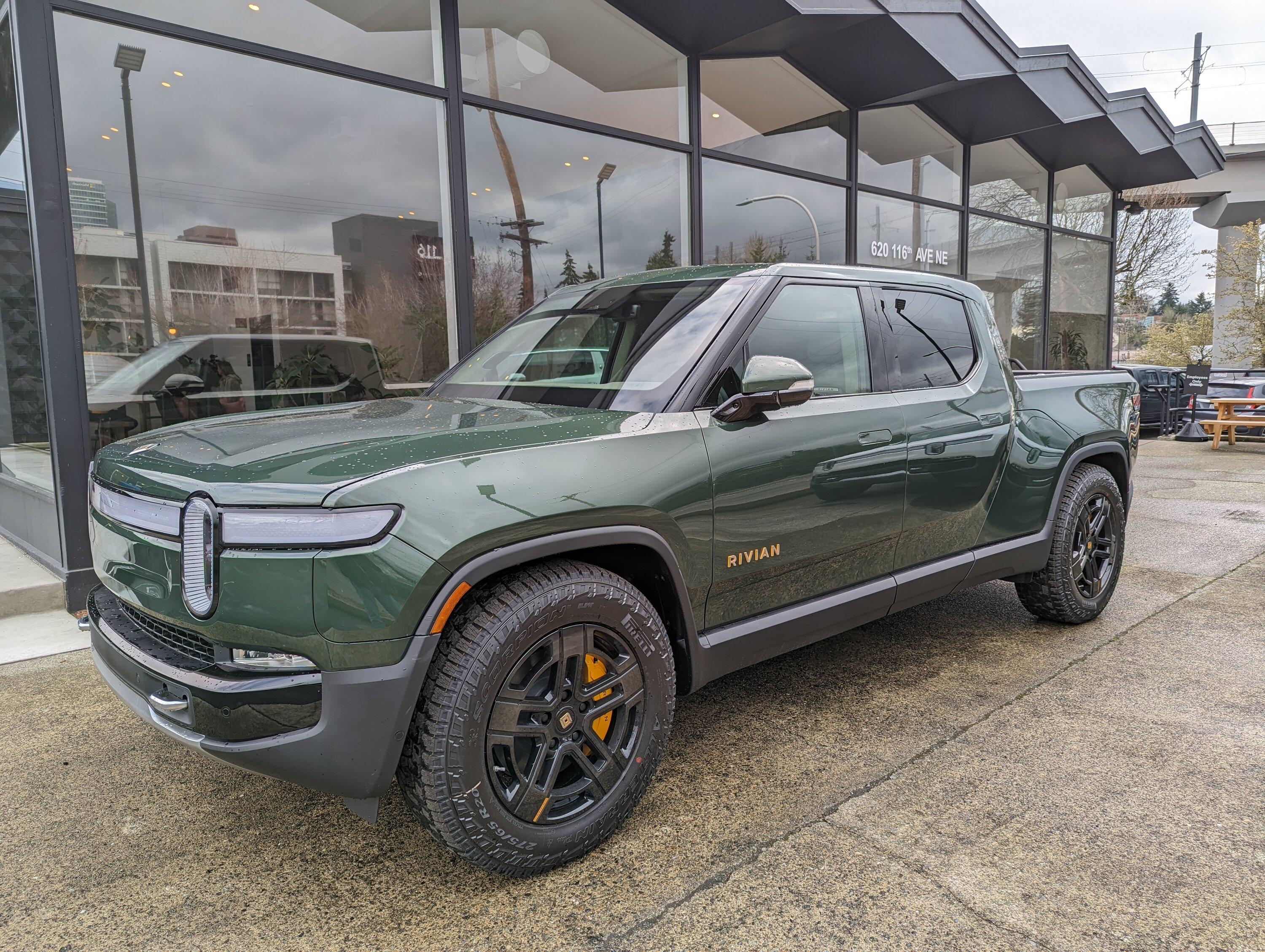 Rivian R1T R1S First Pic of Your Rivian PXL_20230320_202323808