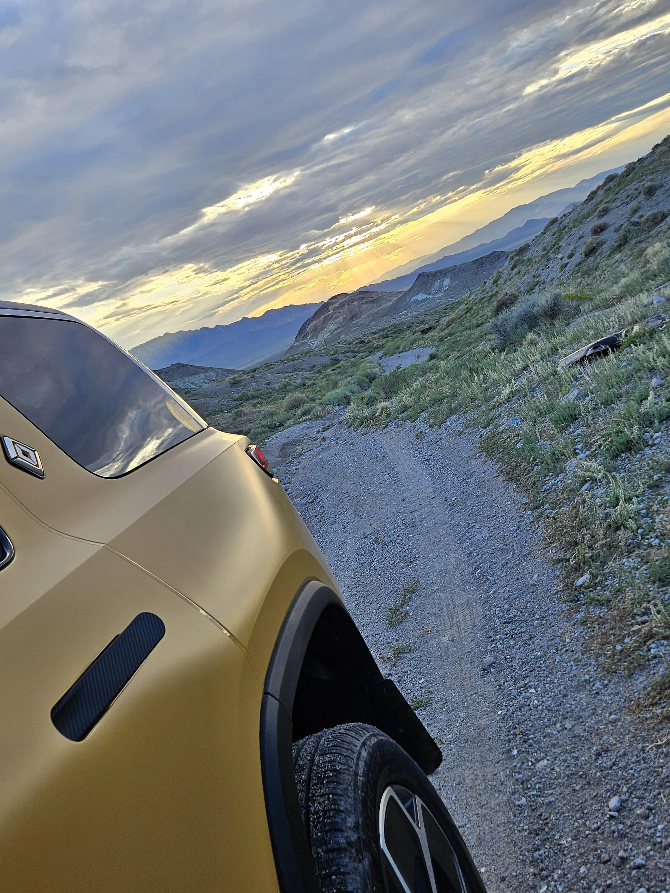 Rivian R1T R1S Rivian off roading photos -- post yours! 20230910_183621