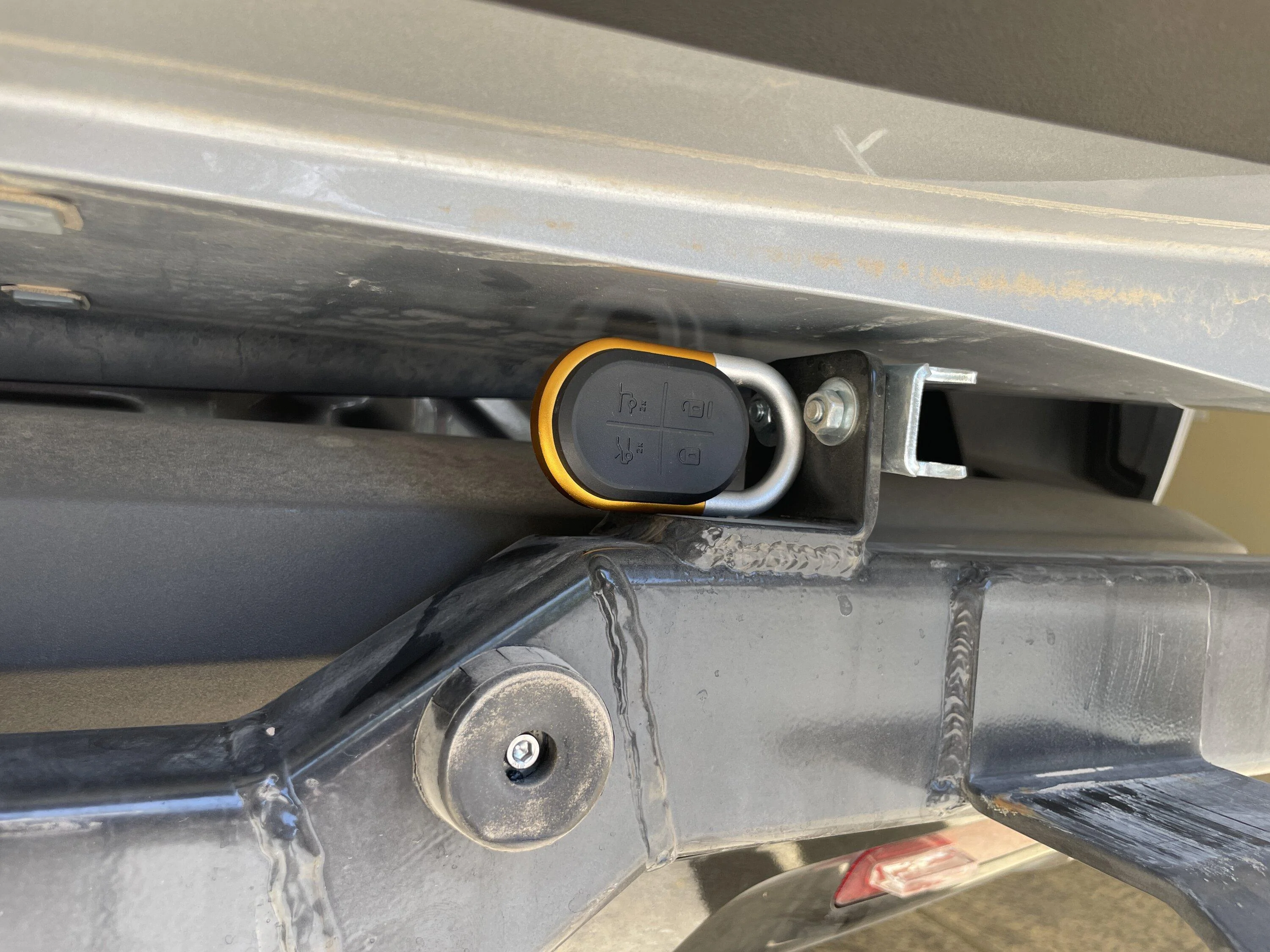 Rivian R1T R1S Rigid Armor hitch spare tire carrier for R1S -- installed photos & review IMG_3838
