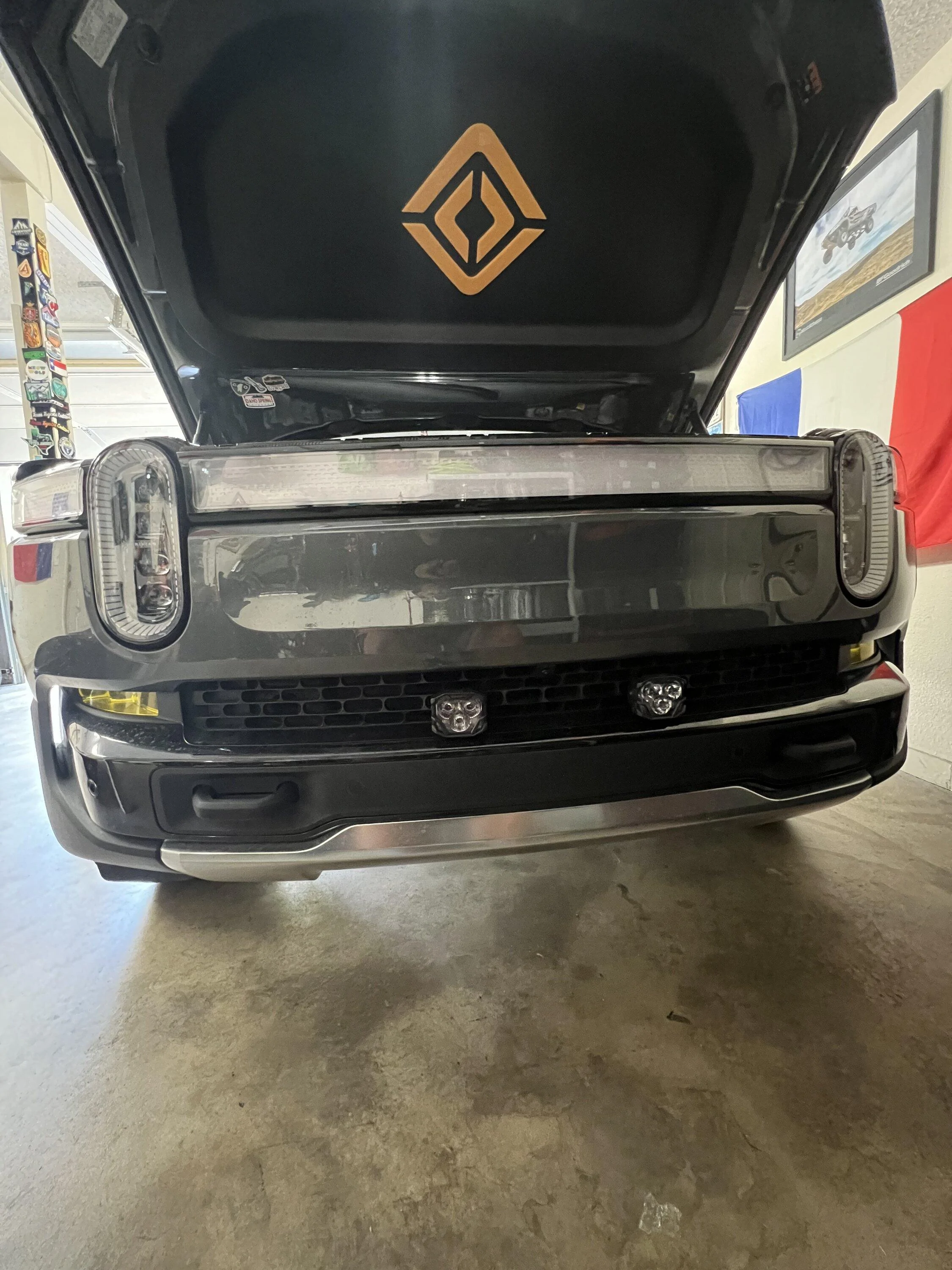Rivian R1T R1S Fog lights installed near on the lower grill area? IMG_3928
