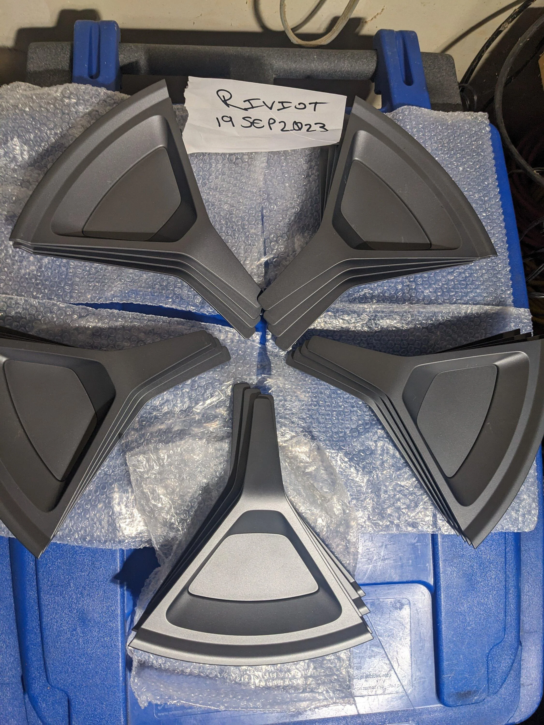 Rivian R1T R1S Aero Inserts for 20" Wheels PXL_20230920_013945402