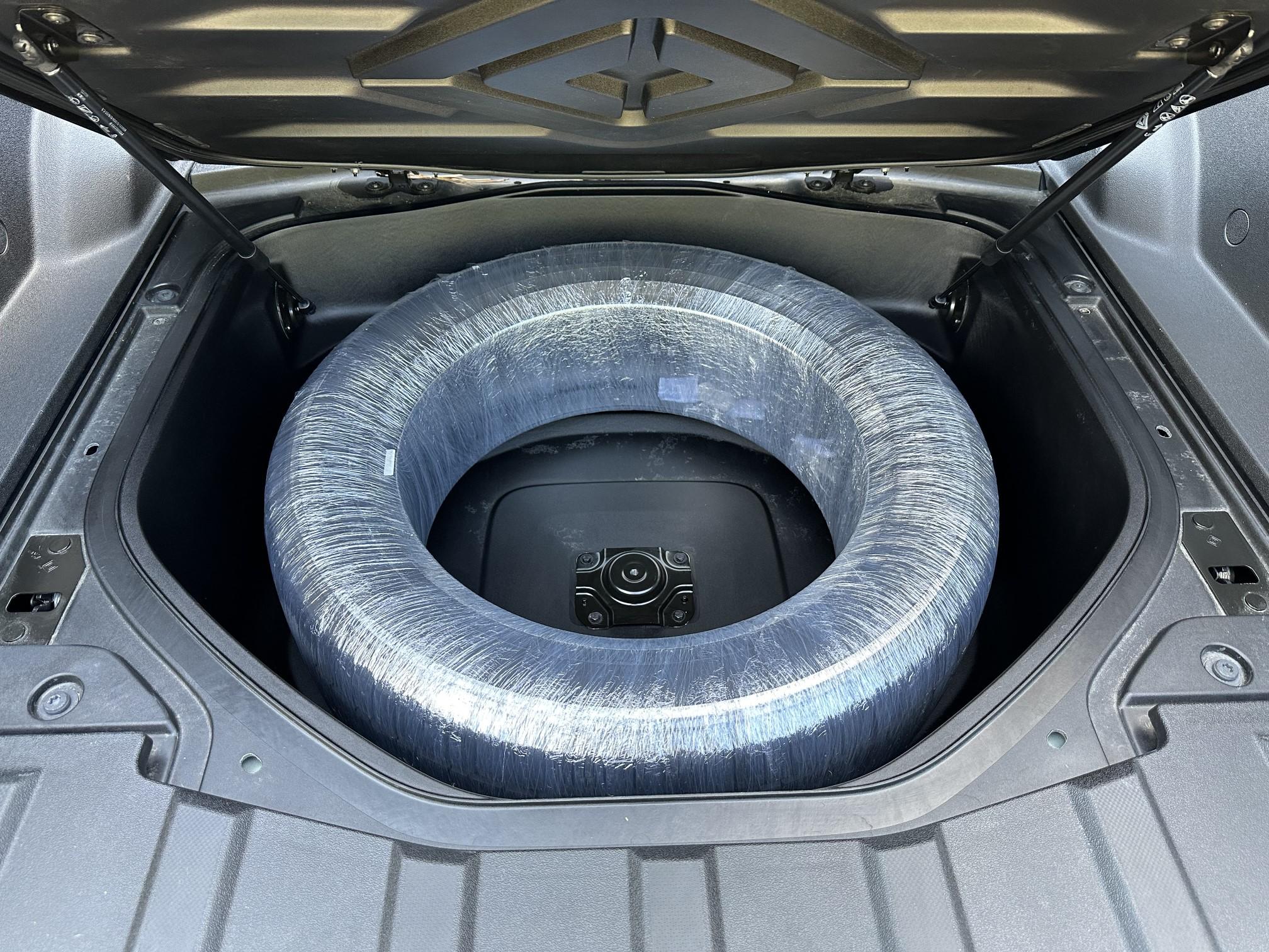 Rivian R1T R1S Alternative 21" Spare Tire Option - R1T IMG_7119