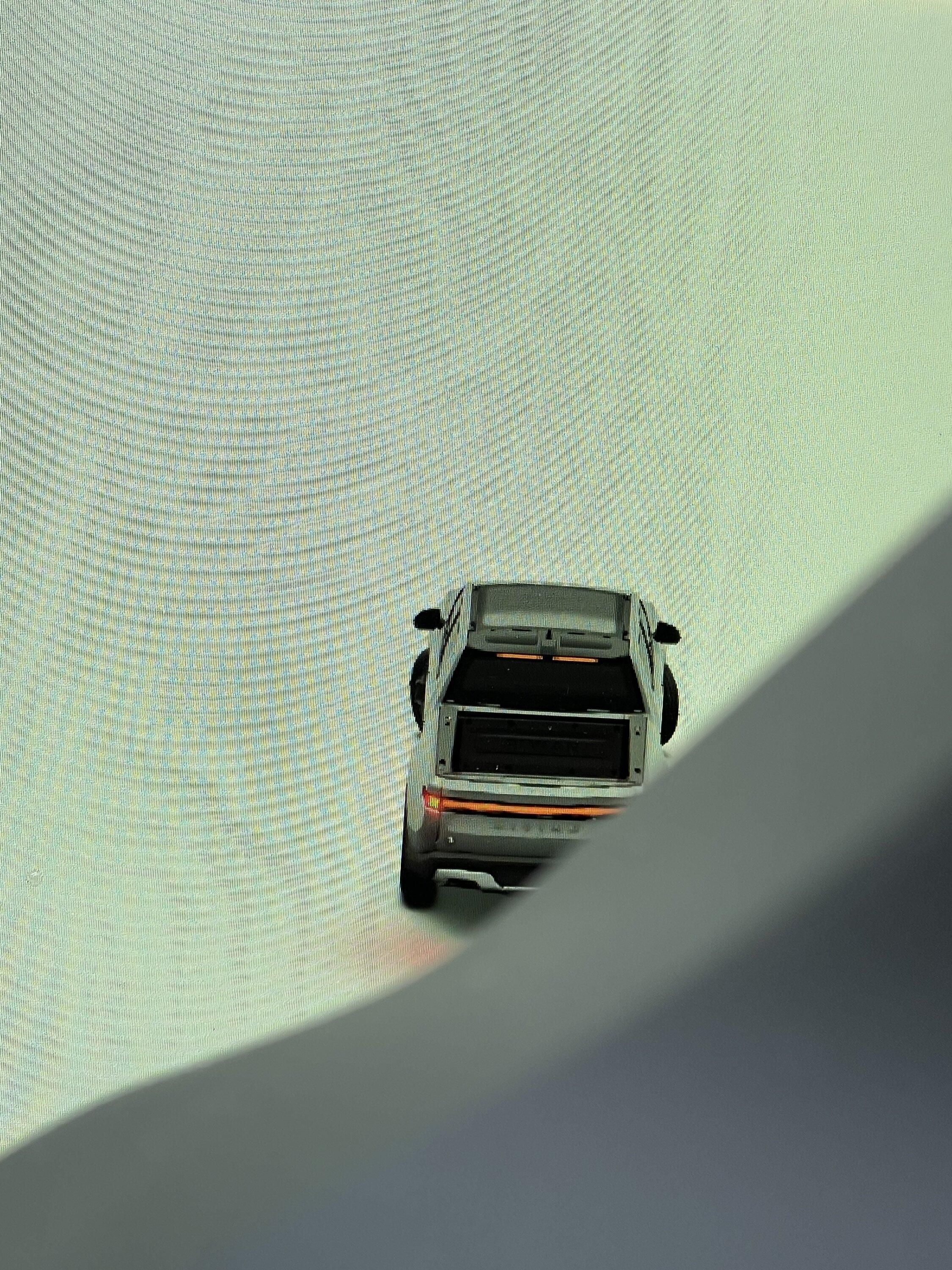 Rivian R1T R1S Front wheels from driver screen are turning in steering direction IMG_0013