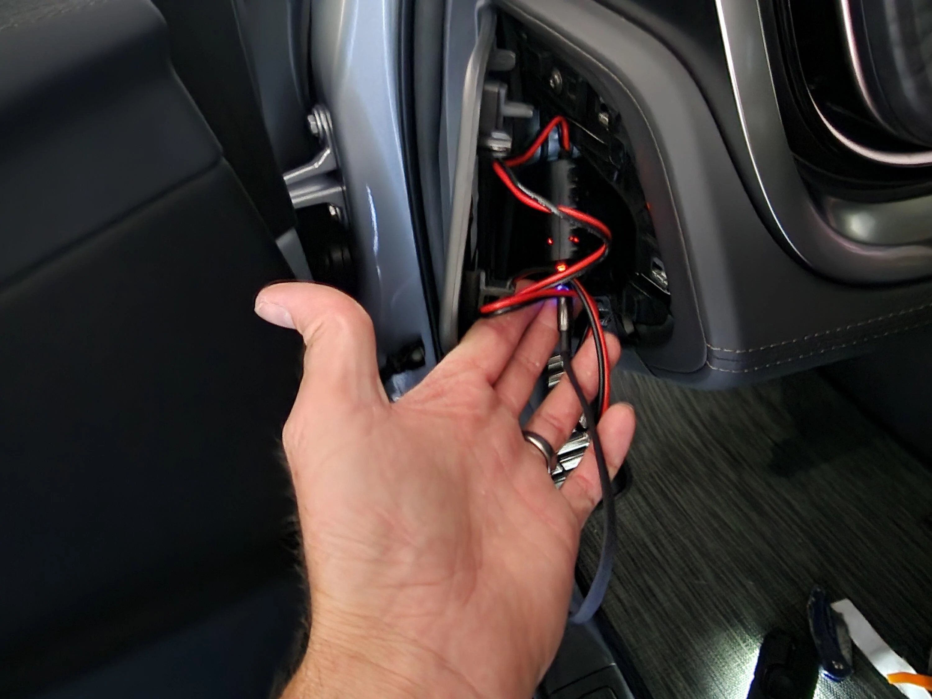 Rivian R1T R1S Mounting a cell phone.  Has anyone done it? 20230807_152931