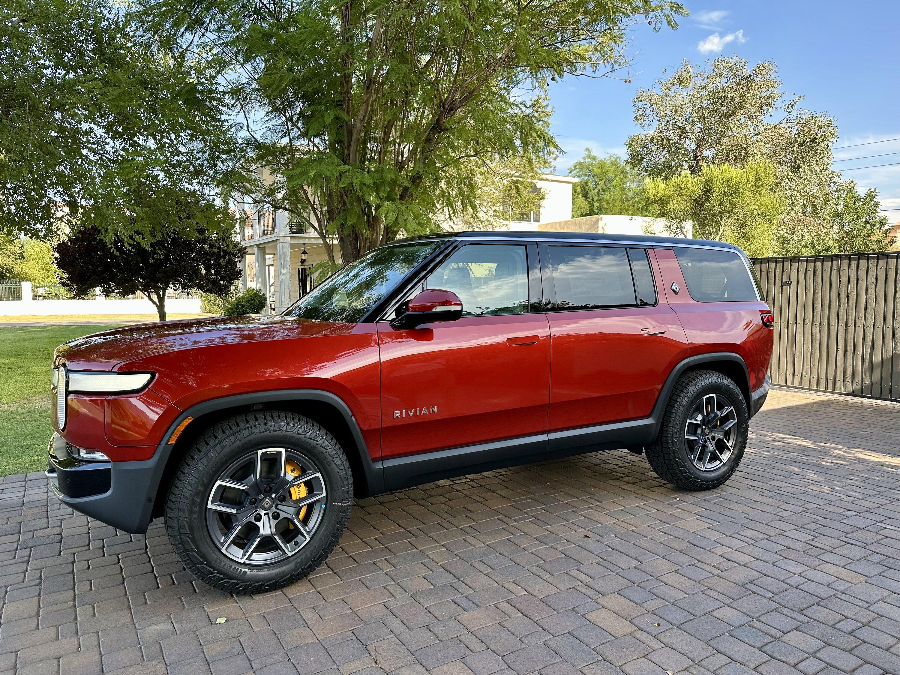 Rivian R1T R1S RED CANYON Rivian Photos IMG_2734