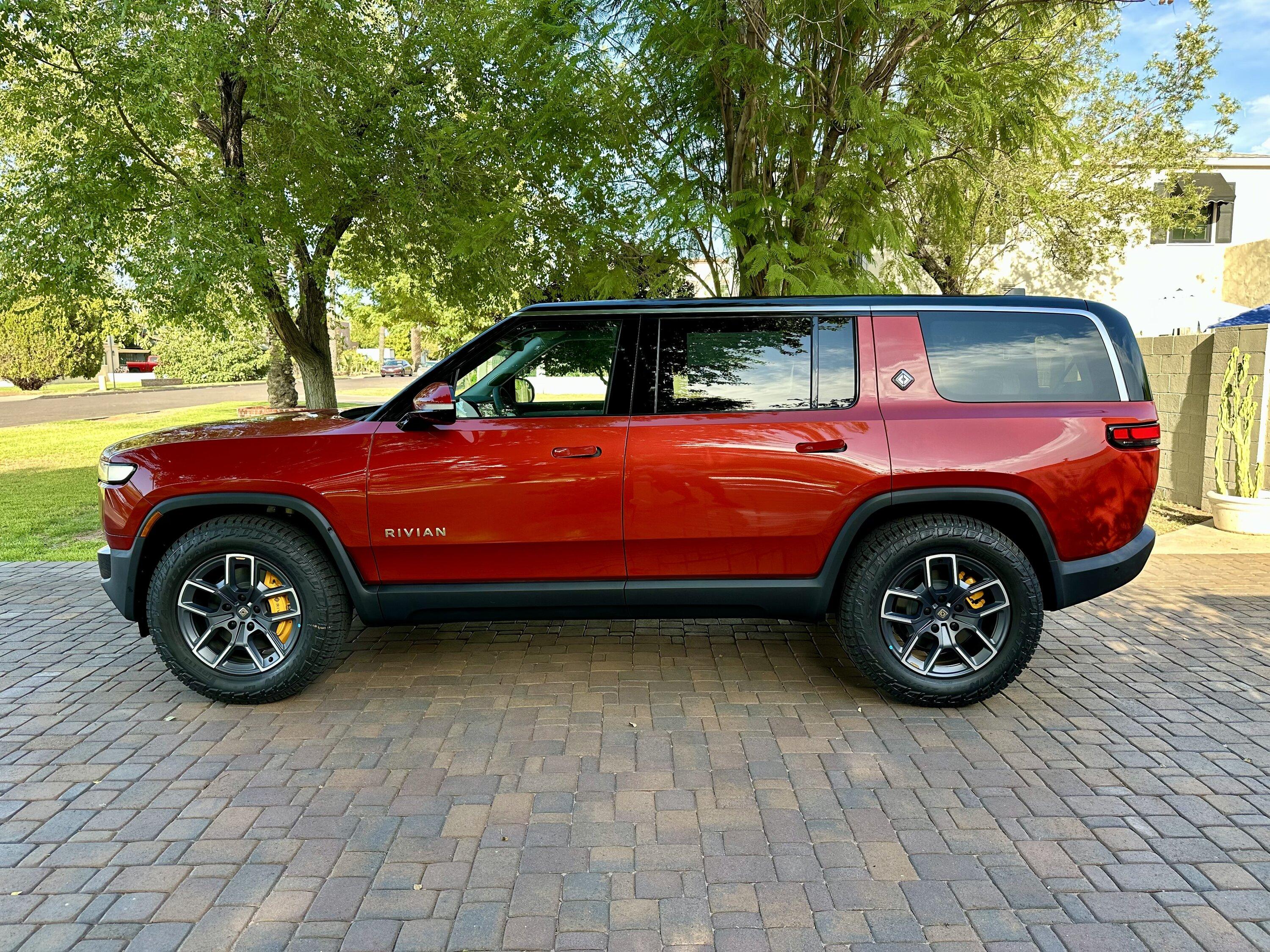 Rivian R1T R1S RED CANYON Rivian Photos IMG_2742