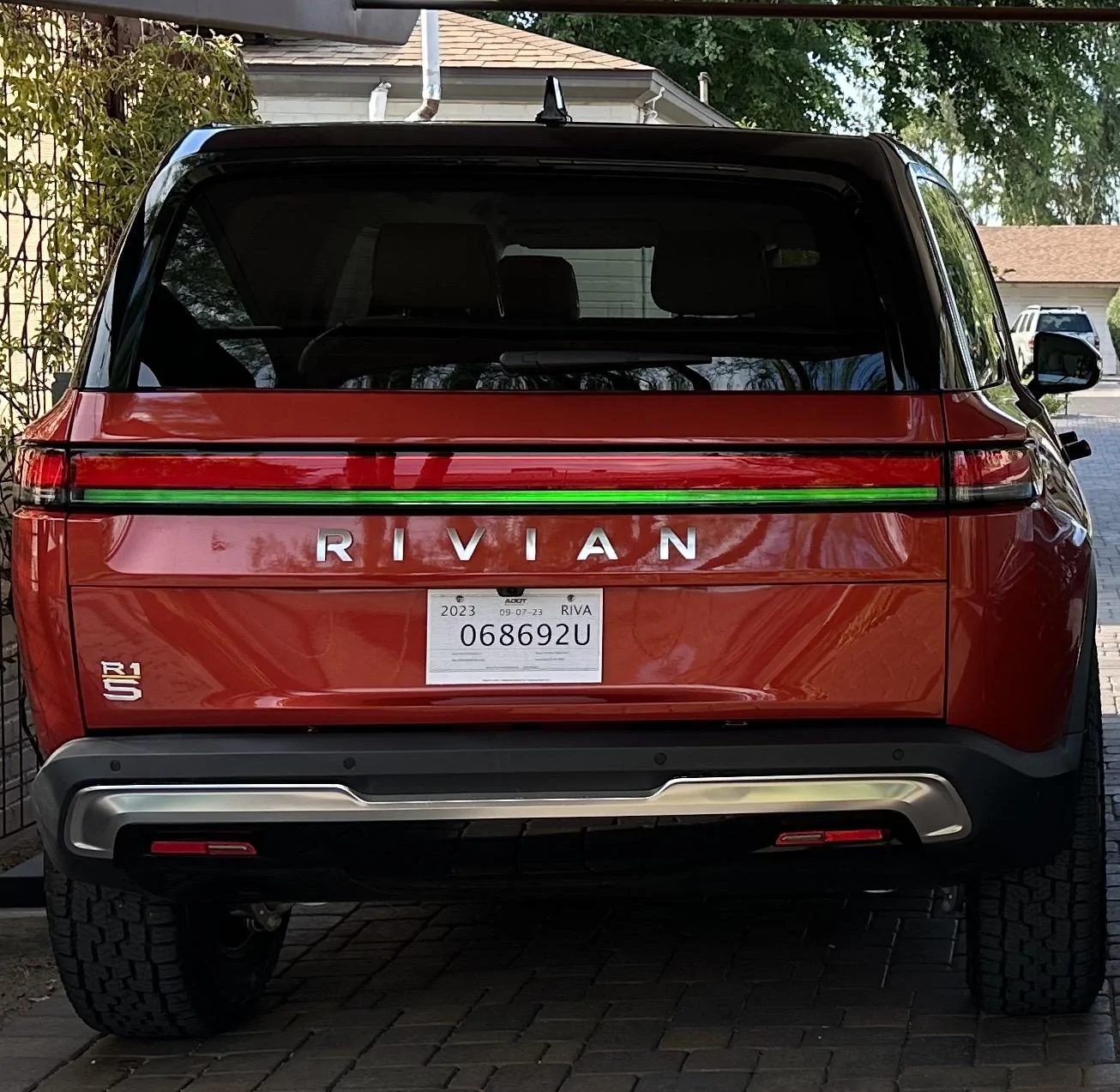 Rivian R1T R1S RED CANYON Rivian Photos IMG_2753